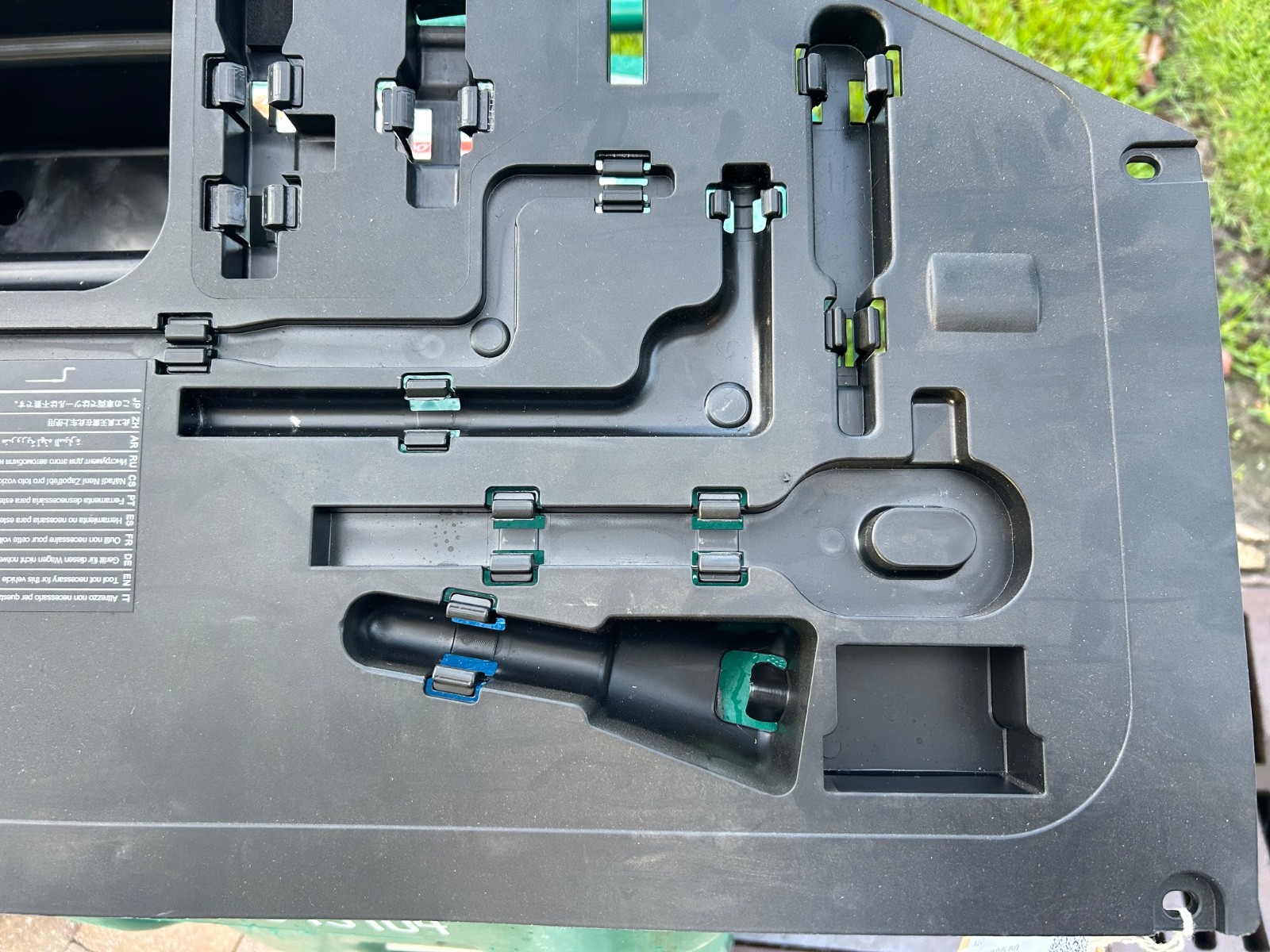 FE-318853 . TOOL KIT TRAY Ferrari 812 FE-318853 . TOOL KIT TRAY Ferrari 812