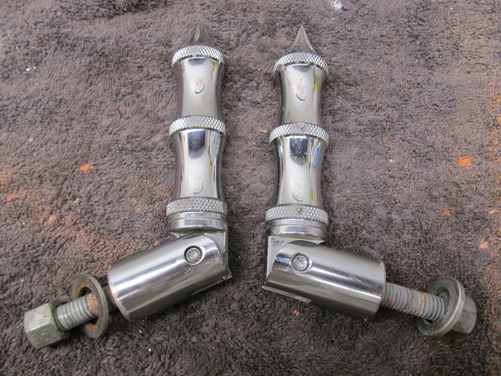 03 American Ironhorse Texas Chopper Left & Right Rear Footpeg Set 