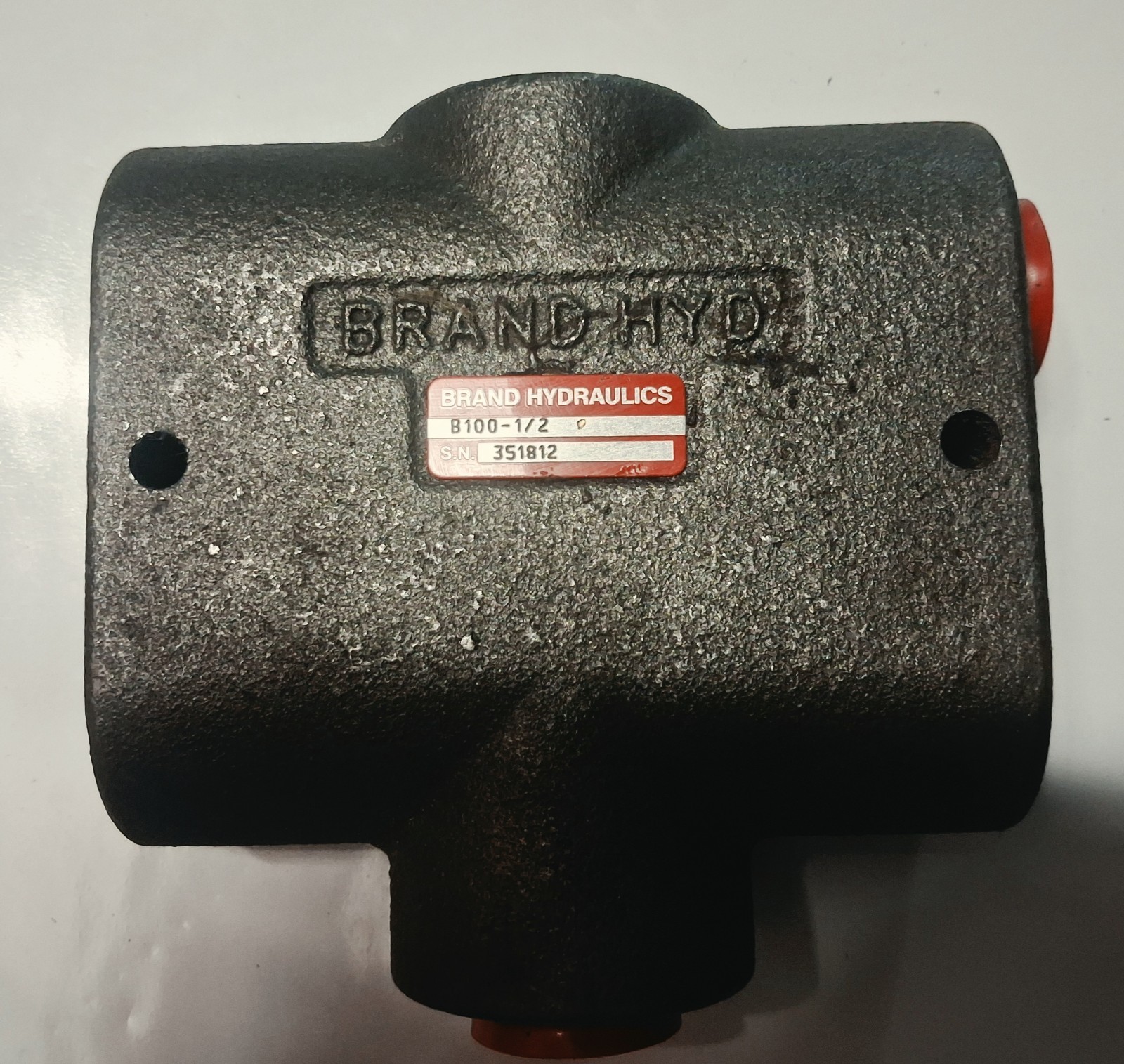 New Surplus BRAND HYDRAULICS B-100 1/2