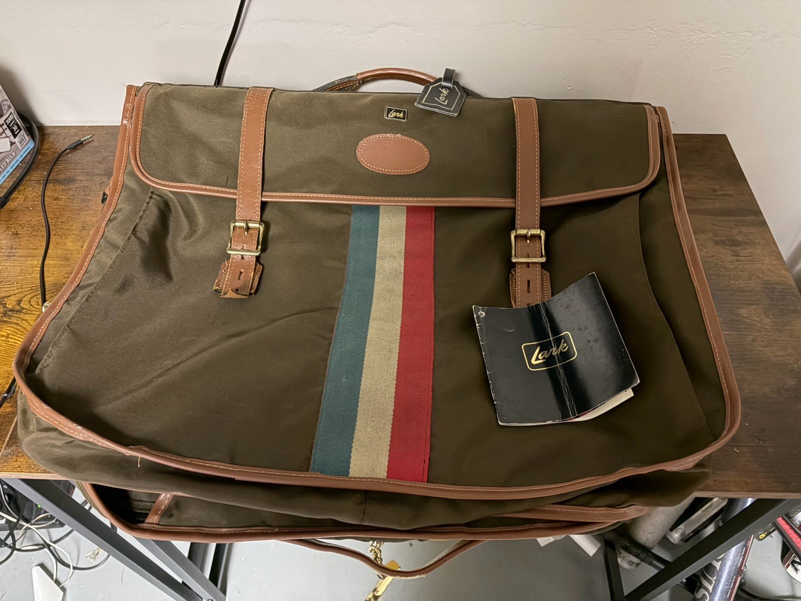 Vintage 1980s Lark Travel Luggage Hanging Garment Bag Olive Brown