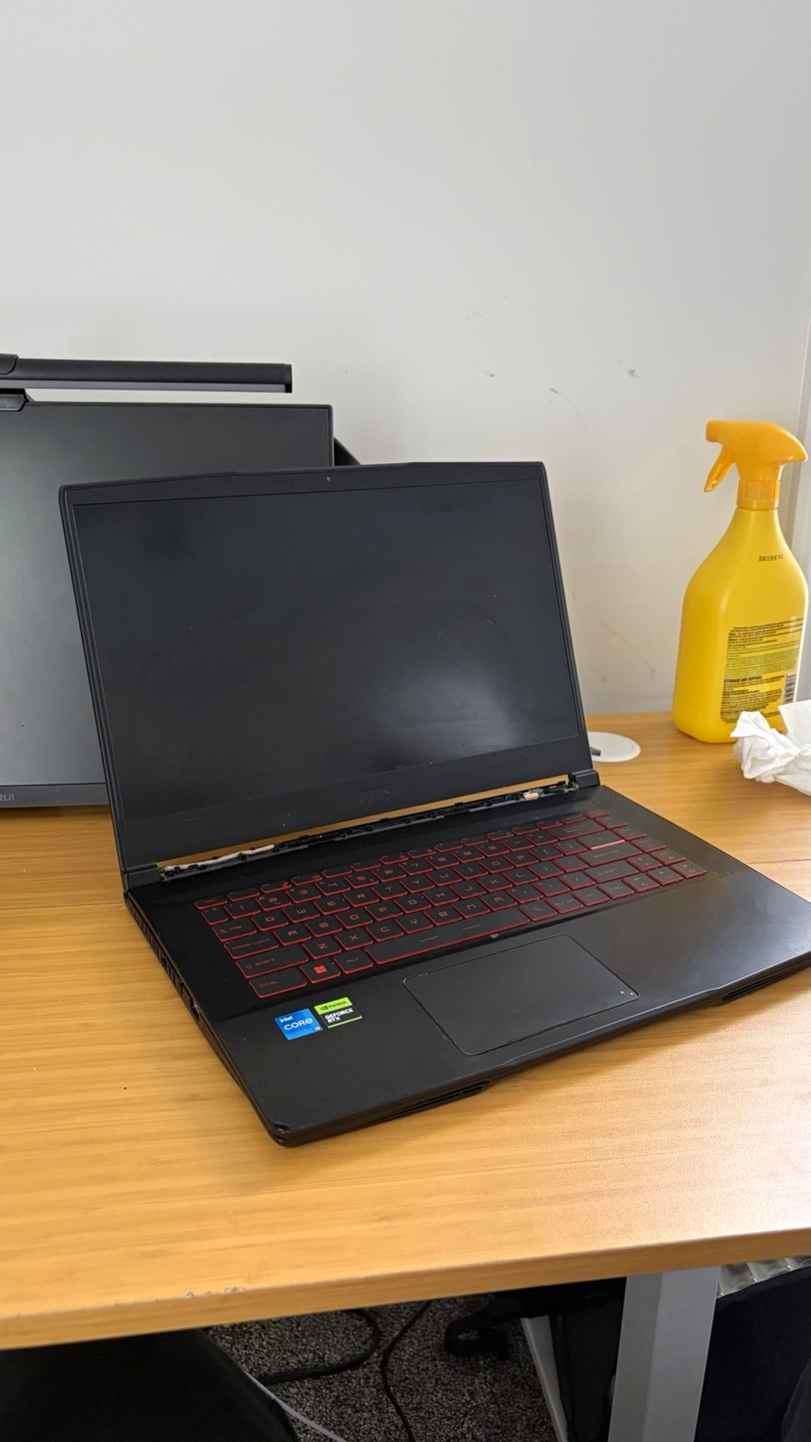 MSI GF63 THIN 11UC GEFORCE RTX 3050 ,