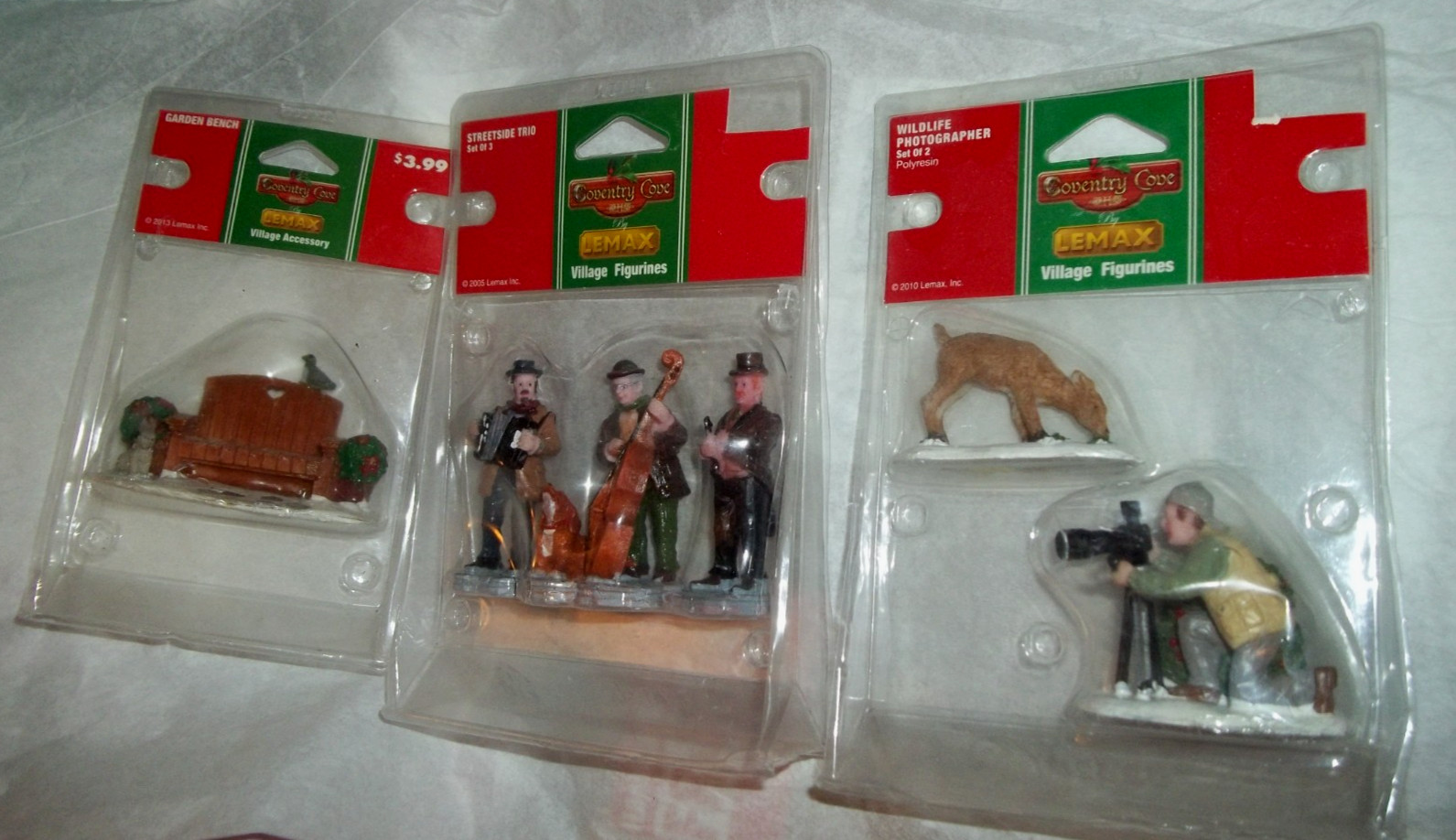 Lot of 3 nip Lemax Coventry Cove Village Figurines Streetside Trio Bench Wildlif