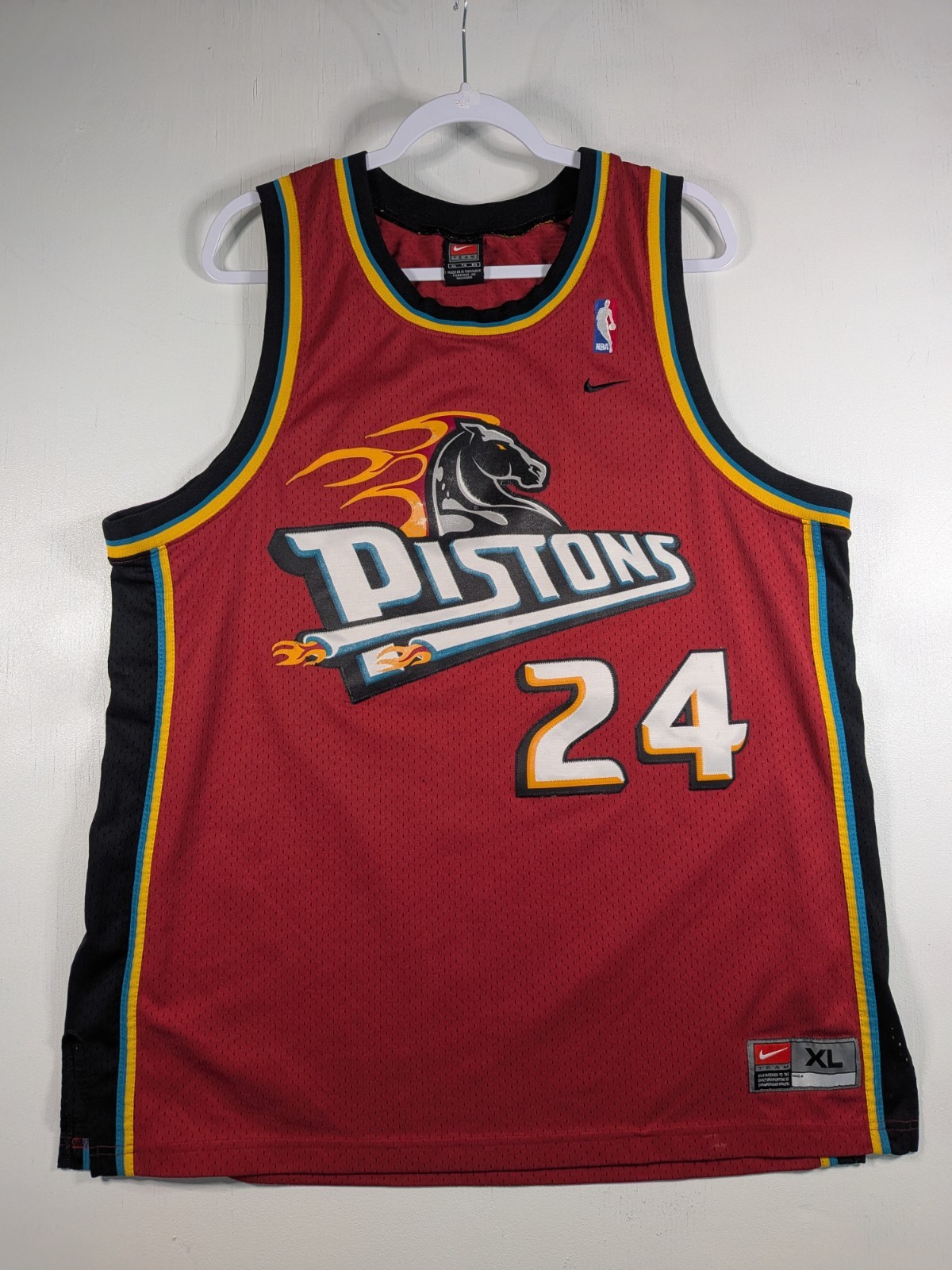 Detroit Pistons Vintage Nike Mateen Cleaves Alternate Jersey Size XL Detroit Pistons Vintage Nike Mateen Cleaves Alternate Jersey Size XL