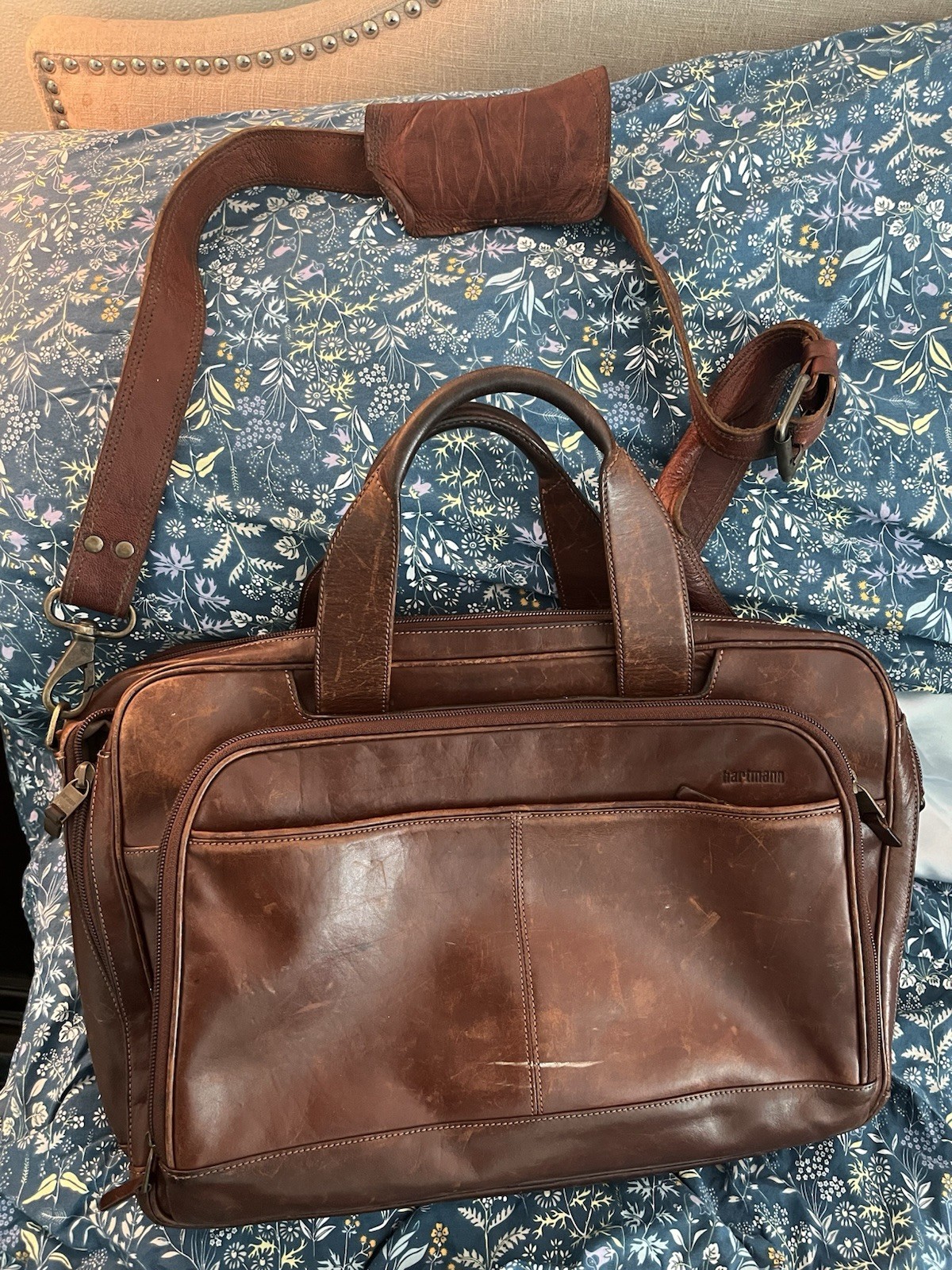 Hartmann Reserve Brown Leather Expandable Briefcase Messenger Bag Hartmann Reserve Brown Leather Expandable Briefcase Messenger Bag
