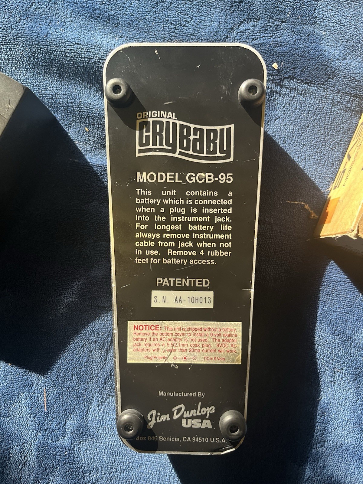 Jim Dunlop GCB-95 Original Cry Baby Wah Wah Guitar Effects Pedal NEW No Box Jim Dunlop GCB-95 Original Cry Baby Wah Wah Guitar Effects Pedal NEW No Box