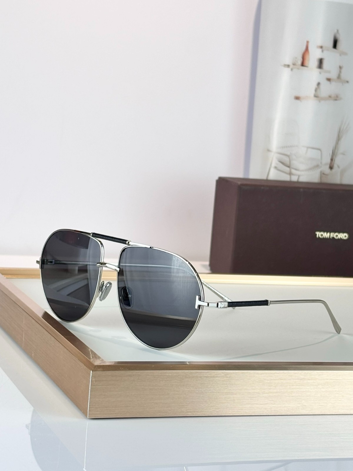 Tom Ford TF1308 Aviator Sunglasses 61-16-140 Men\'s Women\'s Authentic Italy Tom Ford TF1308 Aviator Sunglasses 61-16-140 Men\'s Women\'s Authentic Italy
