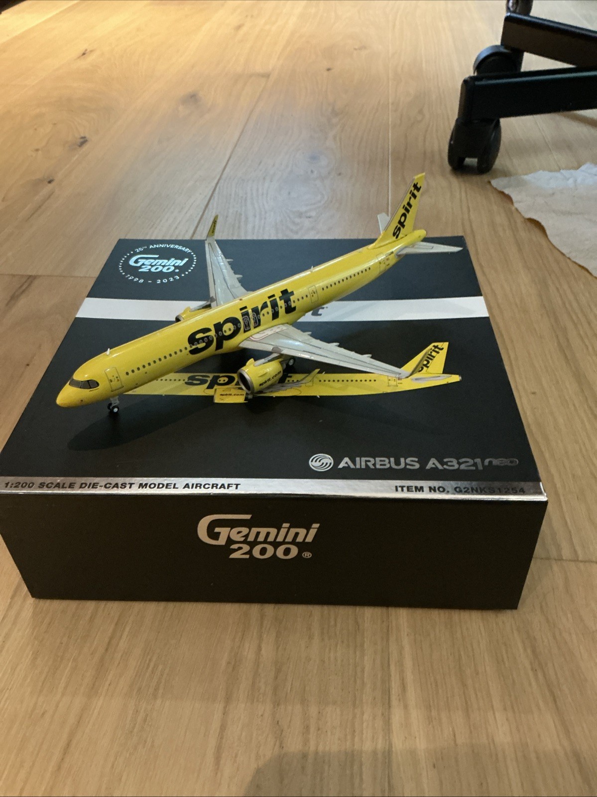 1/200 Gemini Jets Spirit Airbus A321 NEO Original Stand (SEE DESCRIPTION) 1/200 Gemini Jets Spirit Airbus A321 NEO Original Stand (SEE DESCRIPTION)