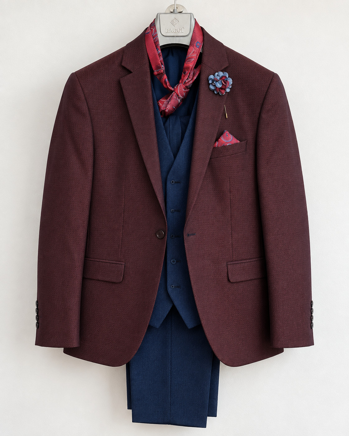 Men’s Baggi 3-Piece Suit – Burgundy & Navy Blue – Size EU 46 / S
