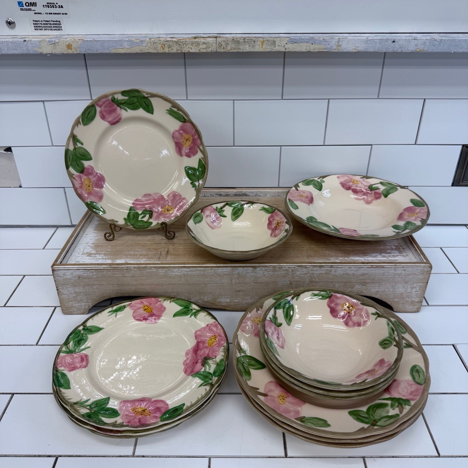 Franciscan Desert Rose Dinnerware Set for 4 England 12 Pieces