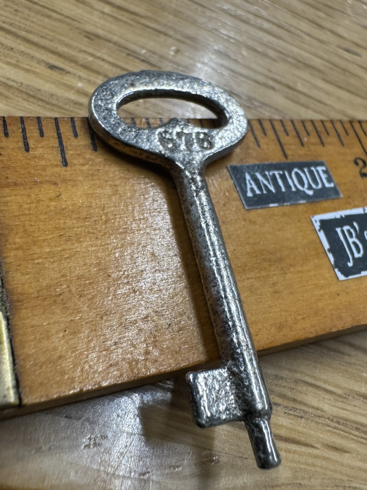RARE  Vintage  Taylor Handcuff  Key  #678