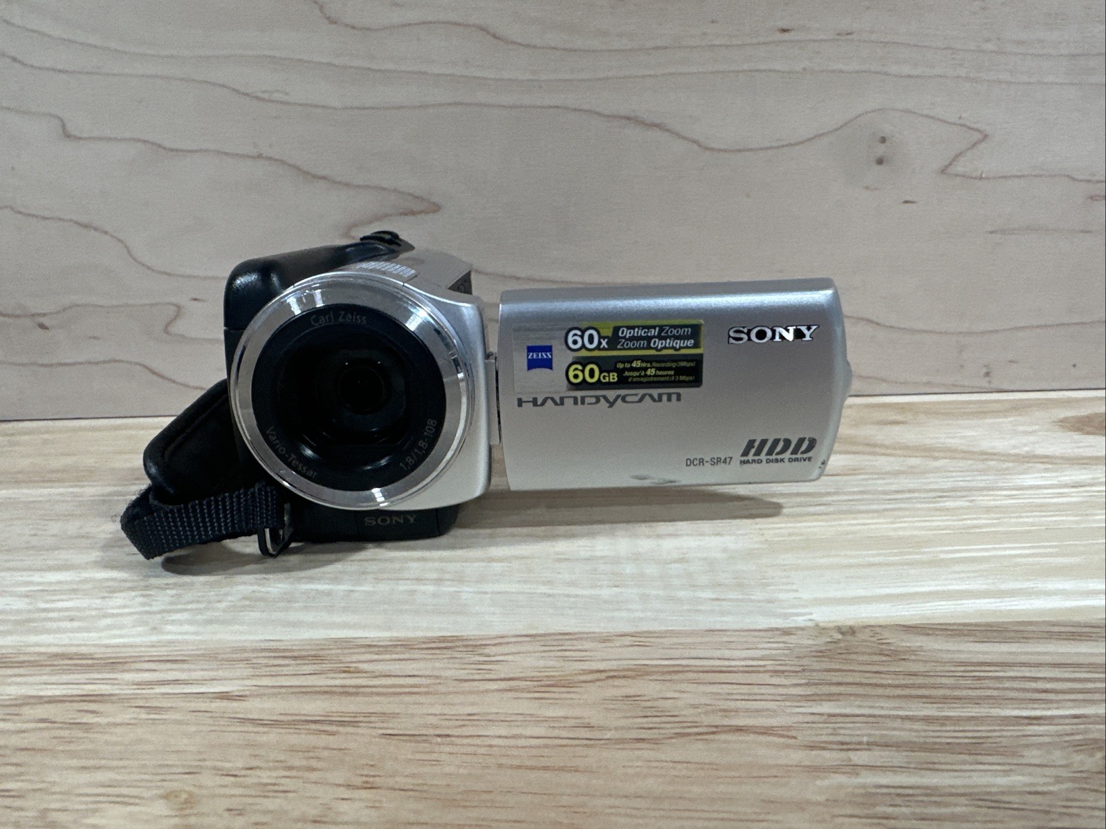 Sony Handycam DCR-SR47 Digital Video Camera Camcorder 60x Zoom 60GB - TESTED