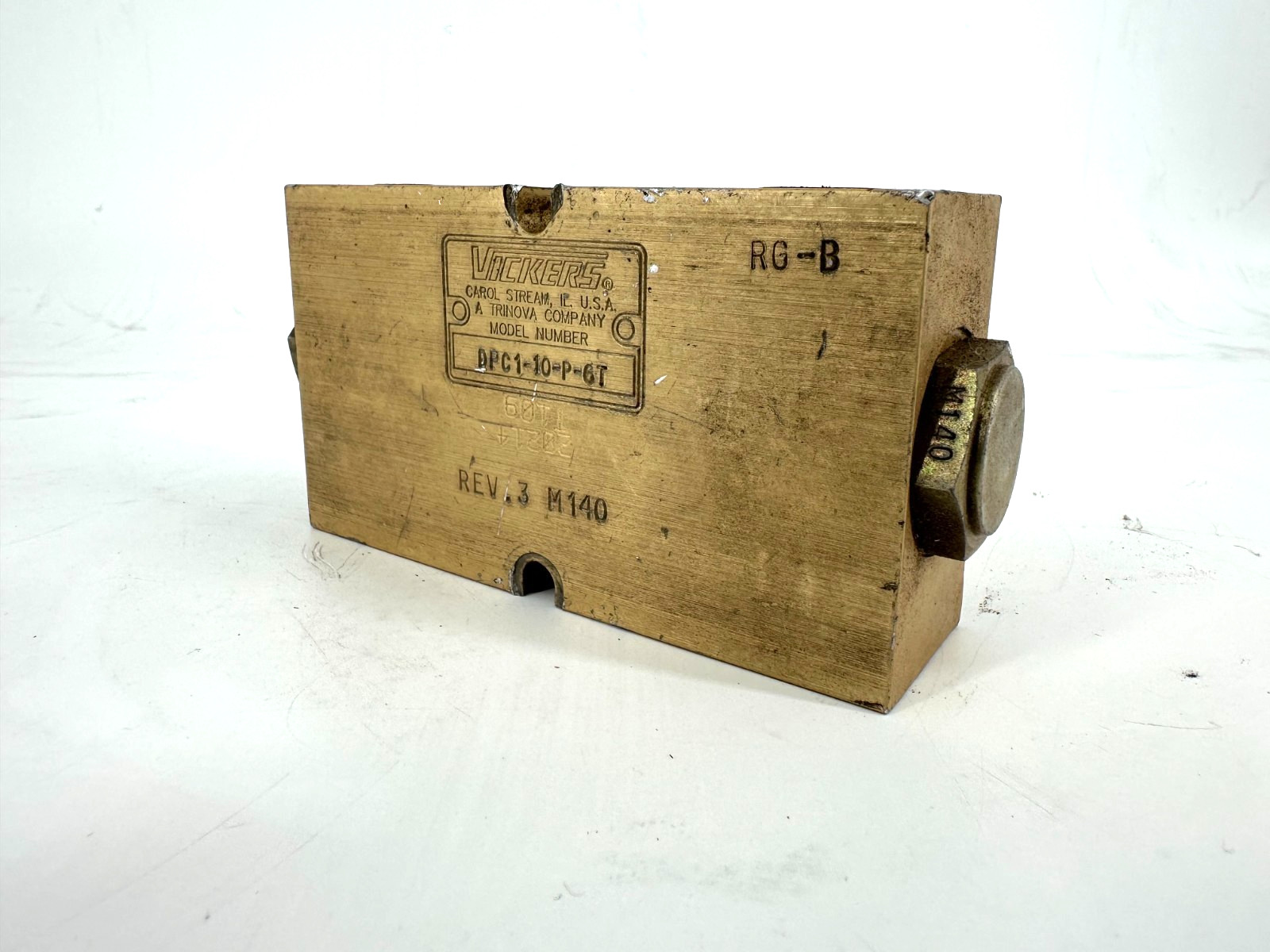 Vickers DPC1-10-P-6T Check Valve REV .3 Gold Color Vickers DPC1-10-P-6T Check Valve REV .3 Gold Color