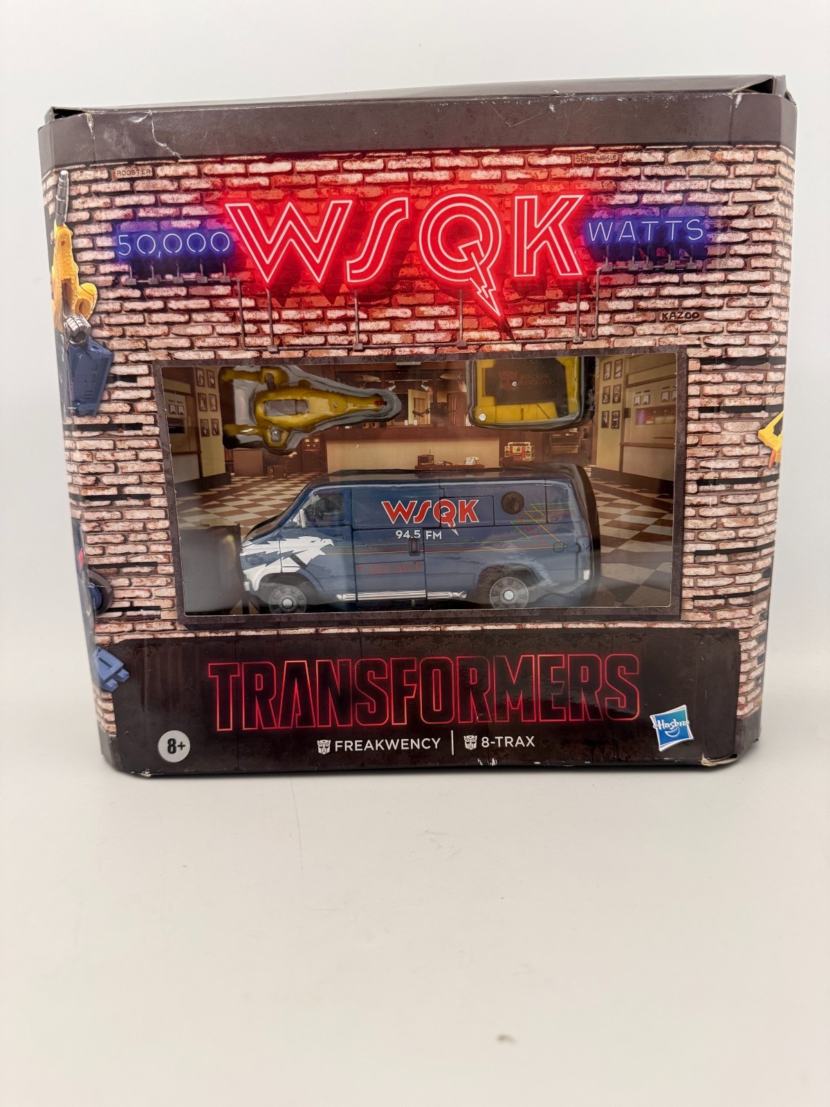 Hasbro Stranger Things x Transformers Freakwency & 8-Trax figure New Hasbro Stranger Things x Transformers Freakwency & 8-Trax figure New