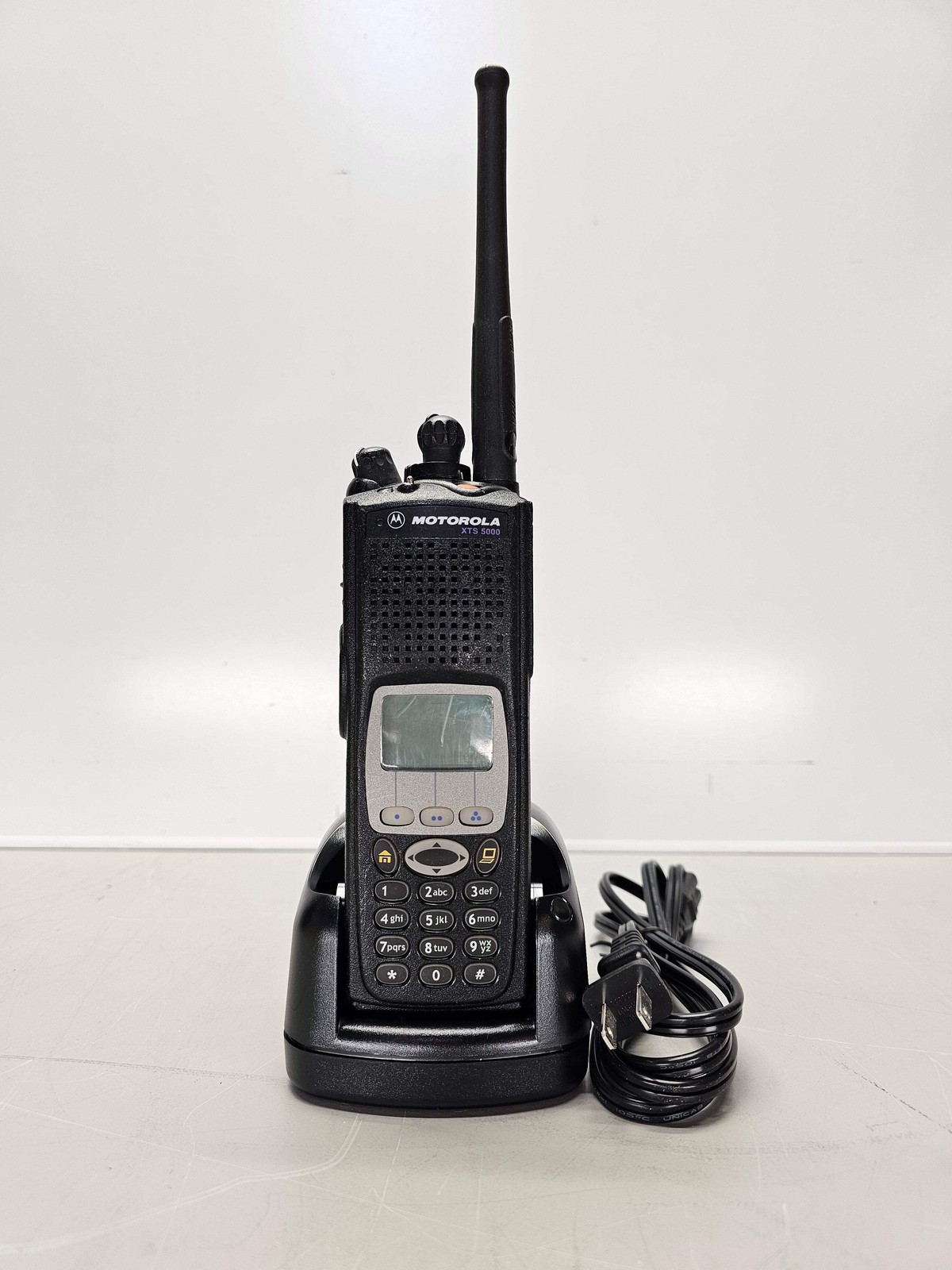 Motorola Portable XTS5000 UHF 450-520 Mhz 256ch 5W M3