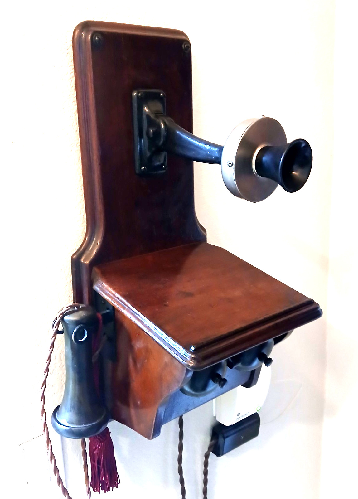 Antique Vintage Mahogany Wall Telephone English 1910 Post Office No.1. Working Antique Vintage Mahogany Wall Telephone English 1910 Post Office No.1. Working