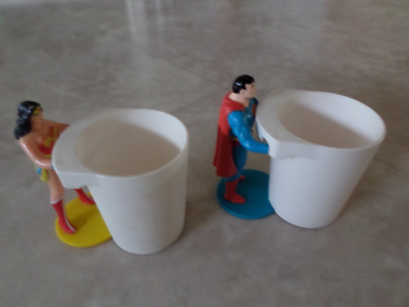 Vintage 1988 Burger King DC Comics Cup Holders Superman & Wonder Woman Lot of 2 Vintage 1988 Burger King DC Comics Cup Holders Superman & Wonder Woman Lot of 2