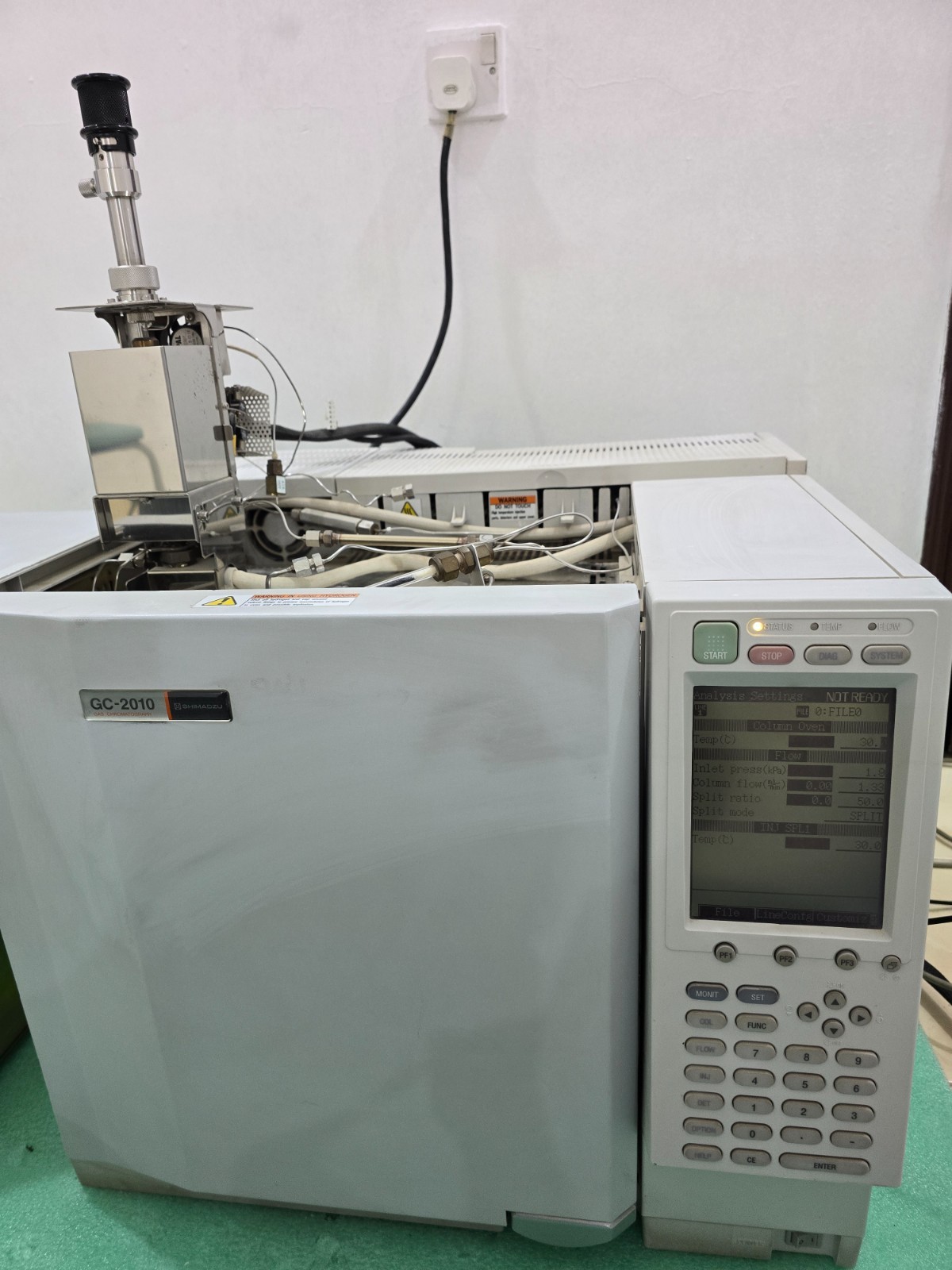 Shimadzu GC-2010 Gas Chromatograph System Laboratory GC Analyzer Shimadzu GC-2010 Gas Chromatograph System Laboratory GC Analyzer