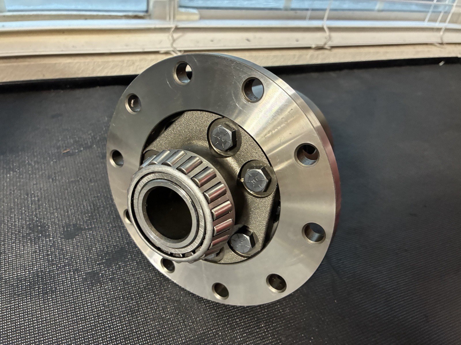 Eaton Detroit Truetrac 912A317 GM 7.5 7.625 10-Bolt 28 Spline Limited Slip