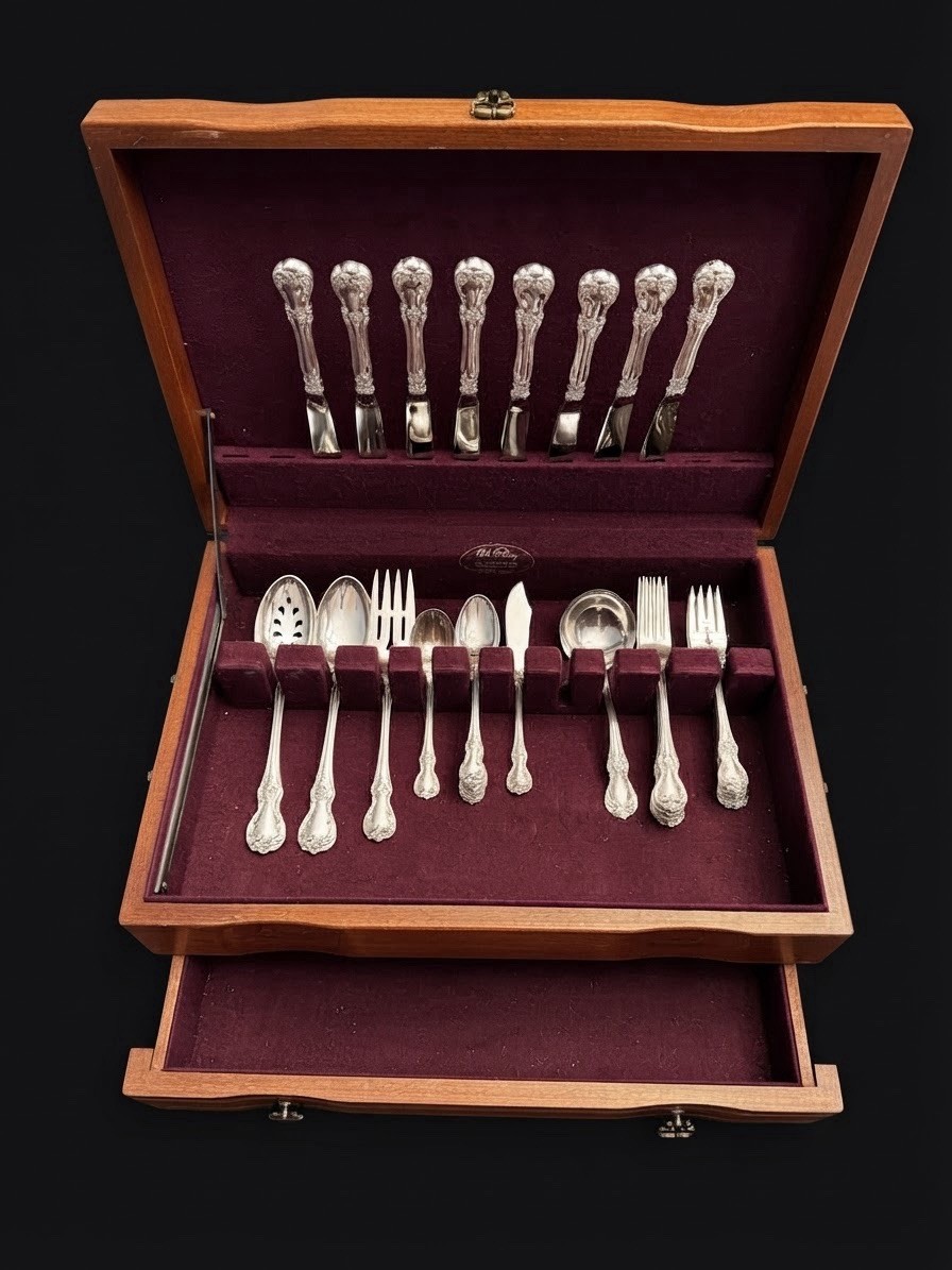 Towle Old Master Sterling Silver (.925) Flatware Set w/ Wood Case Rococo