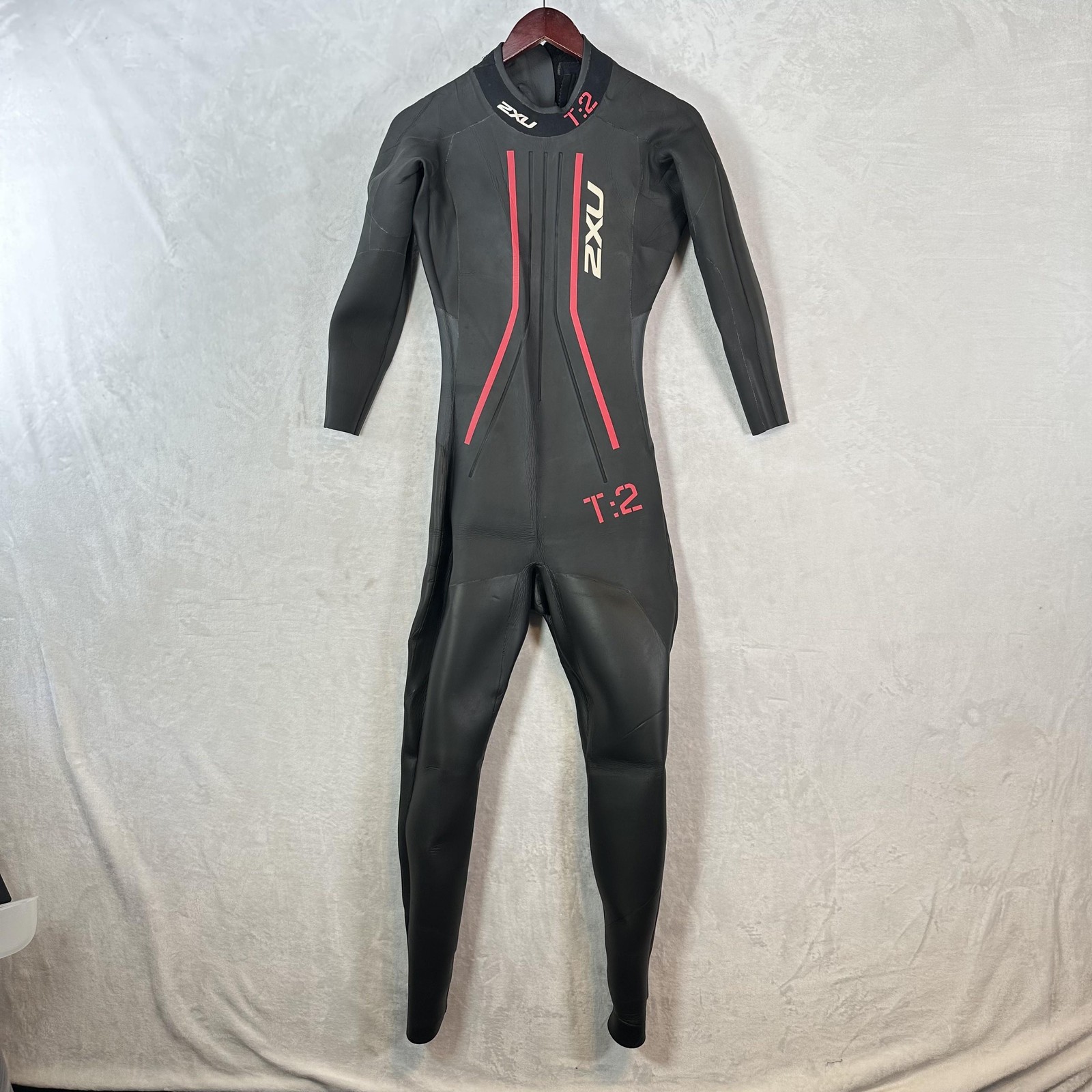 2XU Wetsuit Womens XL Black Red T:2 Full Sleeve Triathlon Swimming Open Water