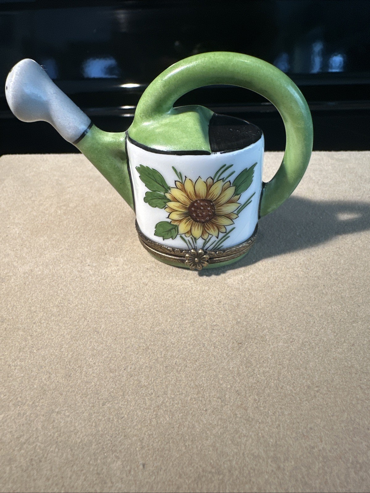 Limoges LA GLORIETTE Peint Main Porcelain Sunflower Watering Can Trinket Box Limoges LA GLORIETTE Peint Main Porcelain Sunflower Watering Can Trinket Box