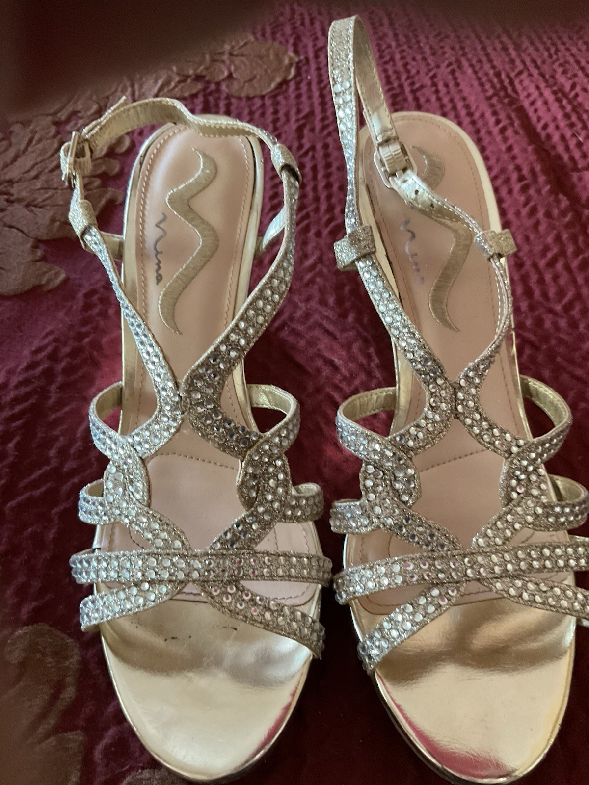 Nina Gold Metallic Rhinestone Strappy Wedge Dress Sandals Leather Women\'s 8.5 Nina Gold Metallic Rhinestone Strappy Wedge Dress Sandals Leather Women\'s 8.5