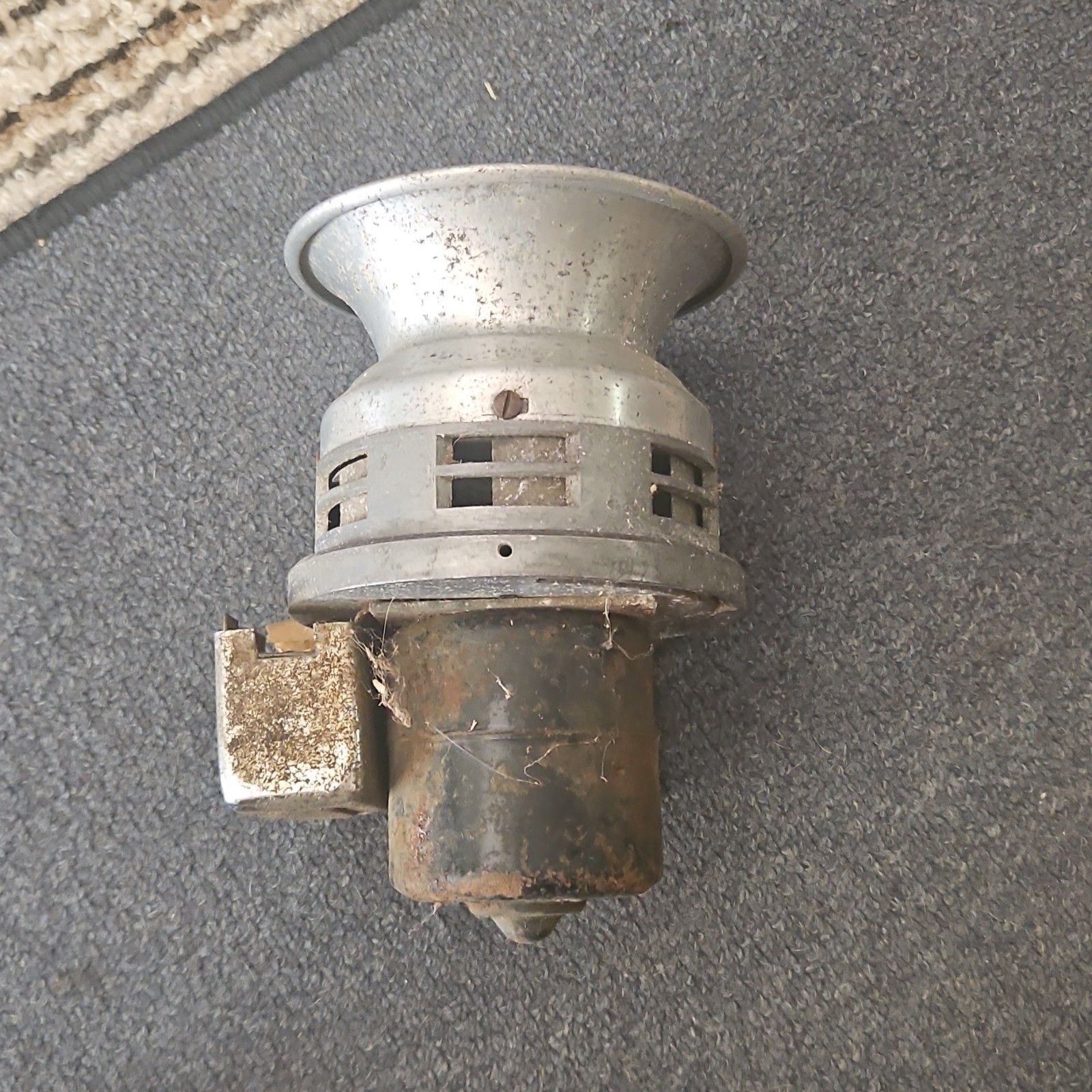 Vintage Universal Security 12V Siren Vintage Universal Security 12V Siren
