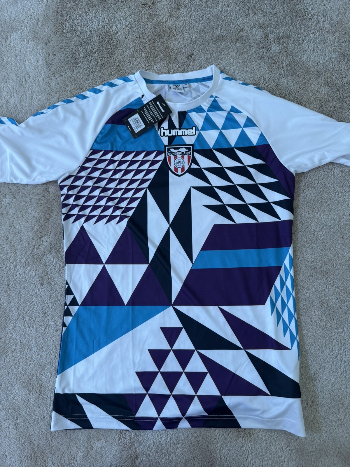 Sunderland AFC Pre Match Jersey - Hummel Soccer - Men Medium NEW Sunderland AFC Pre Match Jersey - Hummel Soccer - Men Medium NEW