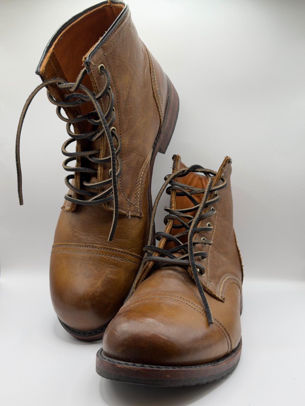Frye Logan Cap Toe Work MADE IN USA Mens Boots Sz 10 Cognac Leather Lace Vibram Frye Logan Cap Toe Work MADE IN USA Mens Boots Sz 10 Cognac Leather Lace Vibram