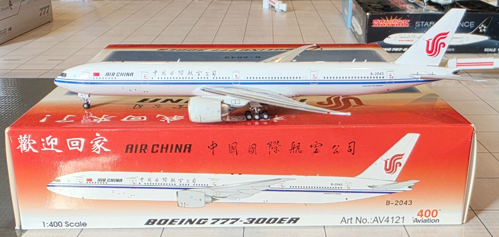 AIR CHINA 777-300ER 1/400 Aviation 400 B-2043 AIR CHINA 777-300ER 1/400 Aviation 400 B-2043