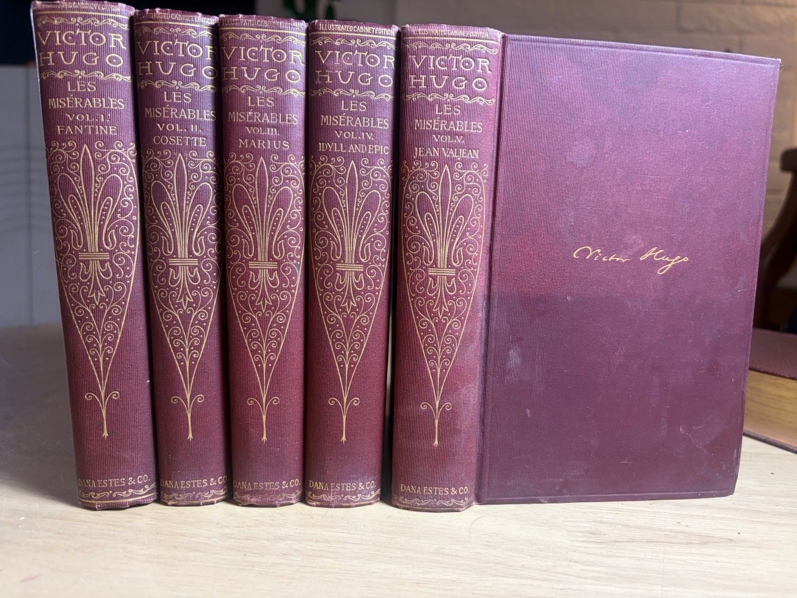 Victor Hugo LES MISERABLES 1900 Complete 5 Vol Set Illustrated Cabinet Edition