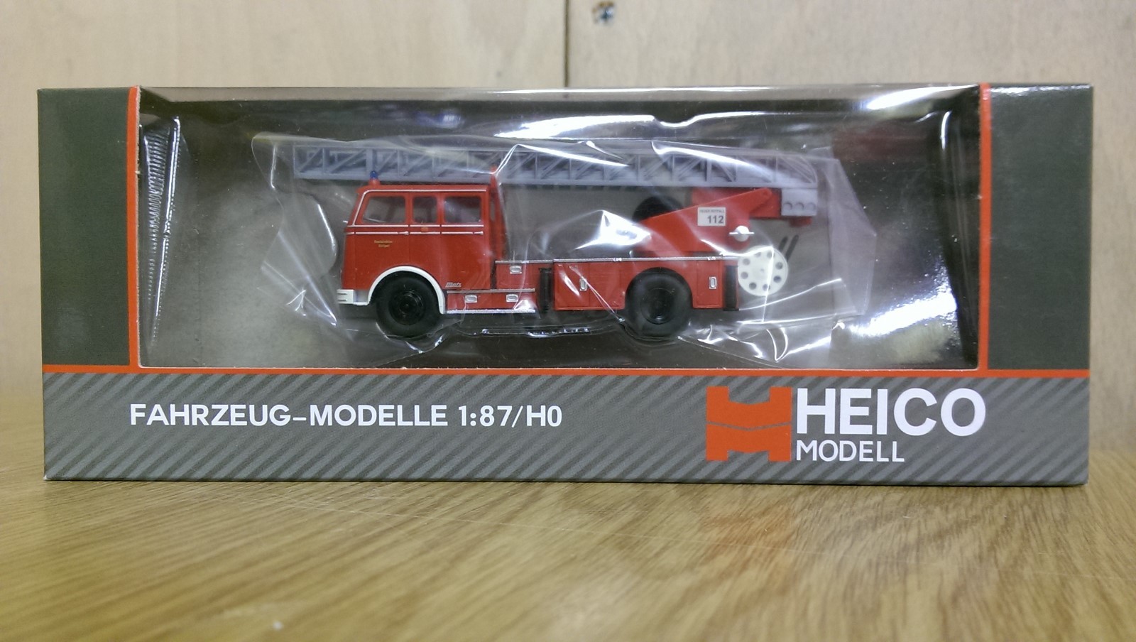 Hornby HC2015 1/87 Fire Engine Heico Modell DL 30/Metz Stuttgart Brand New