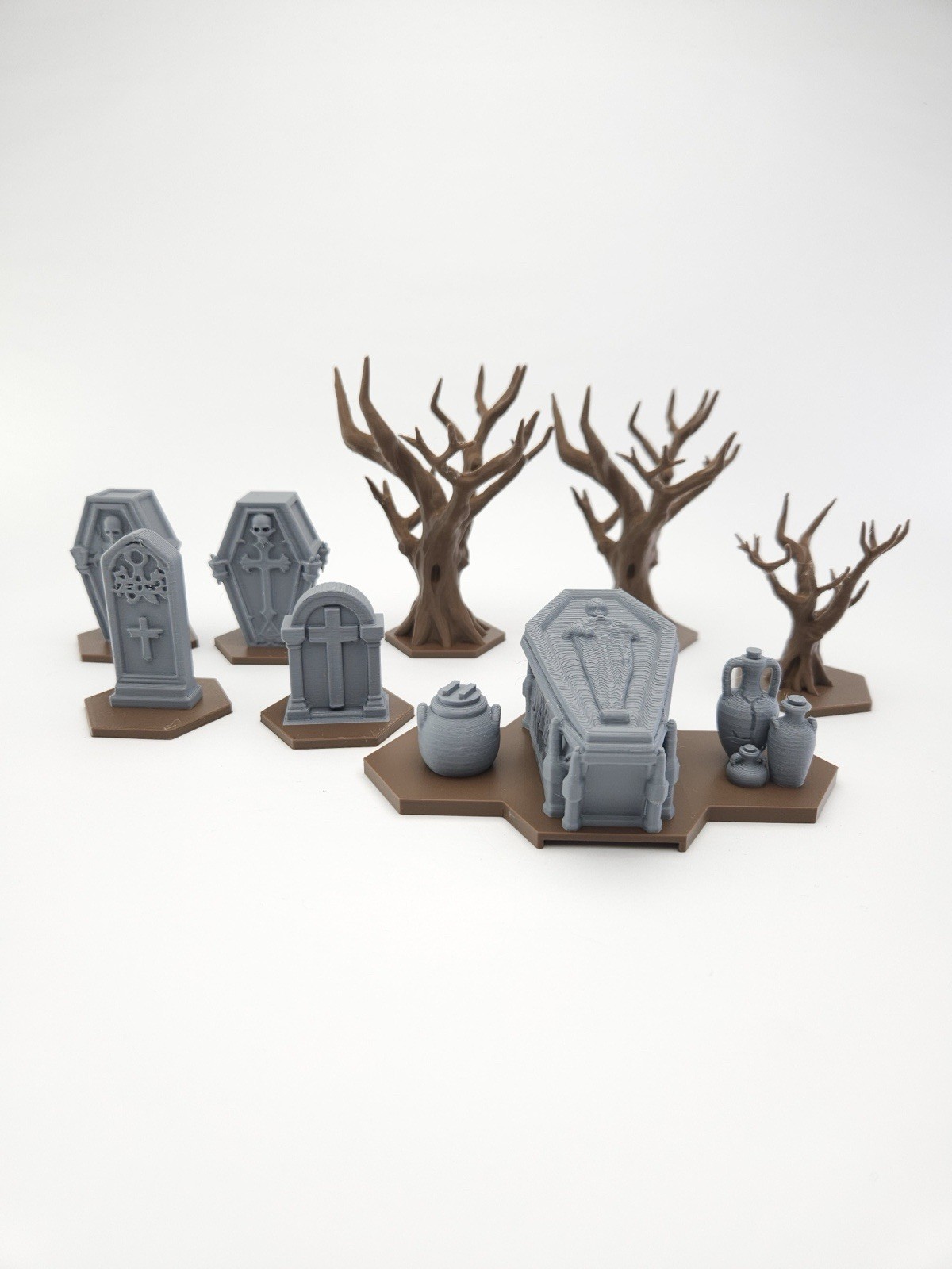 For Heroscape Terrain - Dead Trees & Graveyard set With Tombstone & Headstones For Heroscape Terrain - Dead Trees & Graveyard set With Tombstone & Headstones