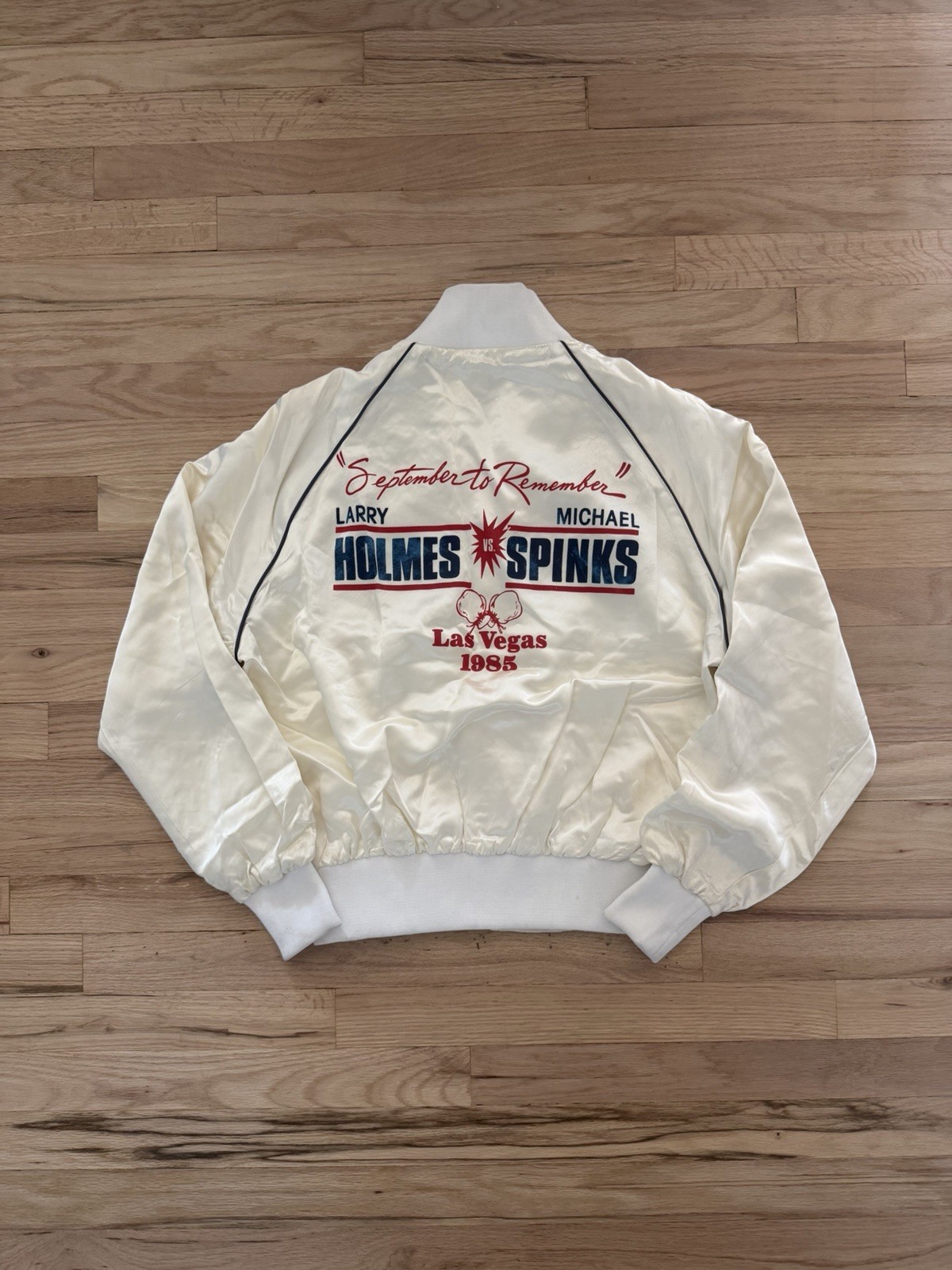 Michael Spinks vs. Larry Holmes Satin Jacket Fight 1985 “September to Remember” Michael Spinks vs. Larry Holmes Satin Jacket Fight 1985 “September to Remember”