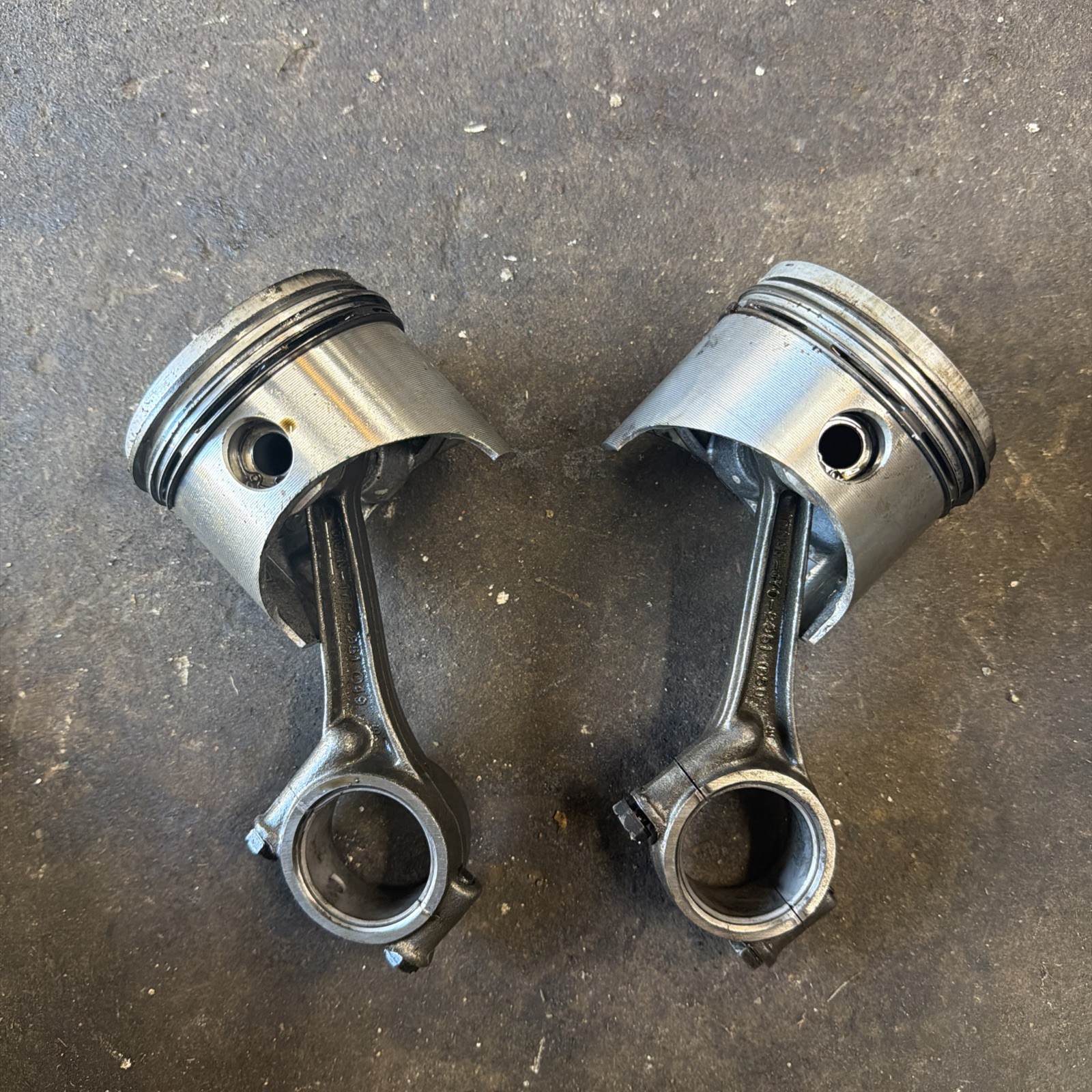 ONAN GENERATOR 6.5NHE-1R/26100A 1860 838-029 OEM PISTONS ONAN GENERATOR 6.5NHE-1R/26100A 1860 838-029 OEM PISTONS