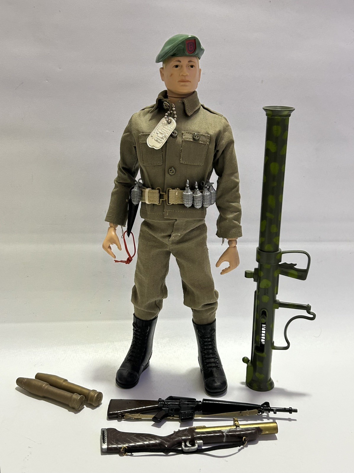 Vintage 1964-1966 Hasbro GI Joe Green Beret In Army Fatugues. Very clean. Japan.