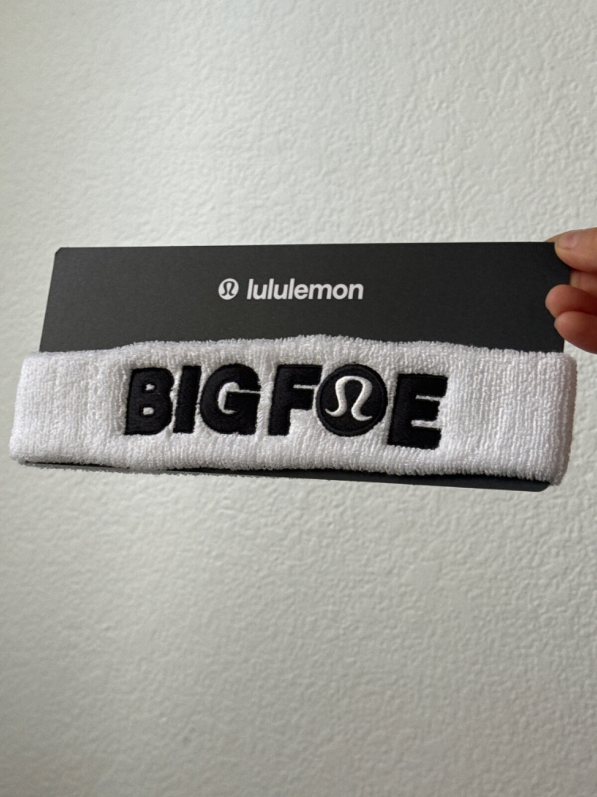 New Rare Big Foe Frances Tiafoe Lululemon White Headband Head Band BNP Paribas New Rare Big Foe Frances Tiafoe Lululemon White Headband Head Band BNP Paribas