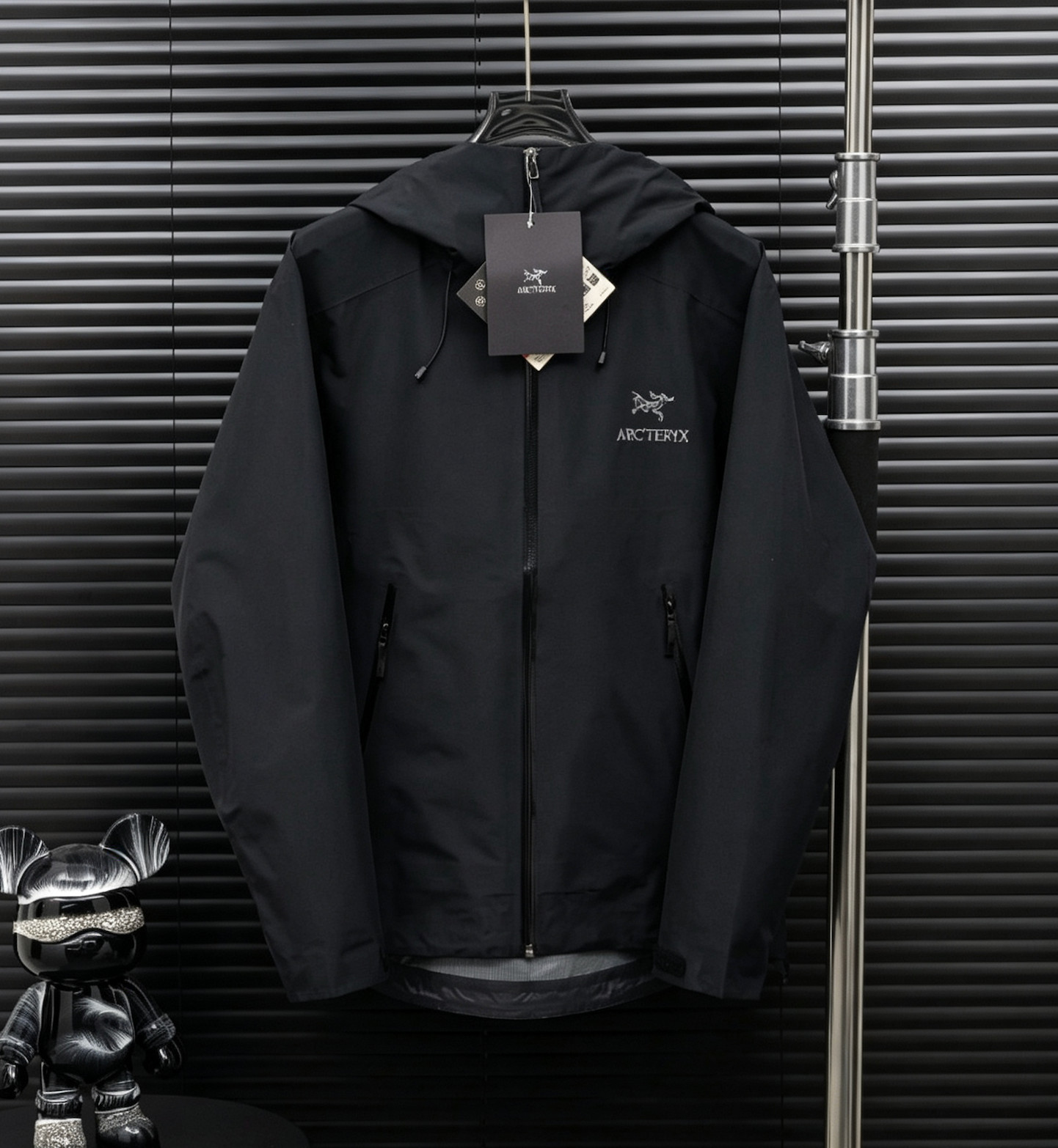 Arcteryx BETA LT winter Jacket Men’s Black Size L new Arcteryx BETA LT winter Jacket Men’s Black Size L new