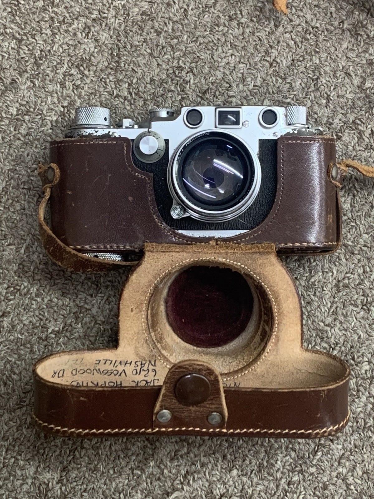 Leica D.R.P. Ernst Leitz Wetzlar Germany Camera with Leather case UNTESTED AS-IS Leica D.R.P. Ernst Leitz Wetzlar Germany Camera with Leather case UNTESTED AS-IS