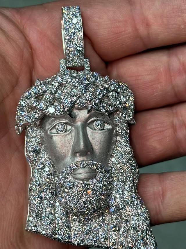 4.50Ct Round Cut Moissanite Men\'s Custom Jesus Head Pendant 925 Sterling Silver
