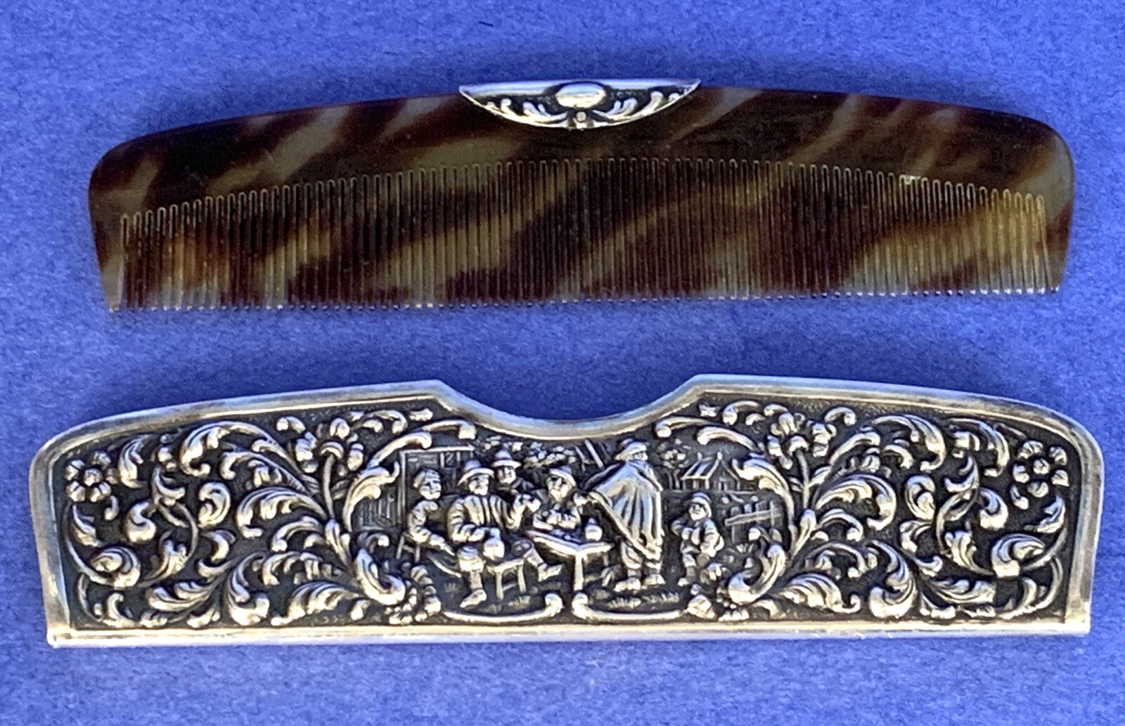 VINTAGE-HERBERT HOOIJKAAS-HH-900 SILVER-COMB CASE & COMB-FAUX TORTOISESHELL ￼