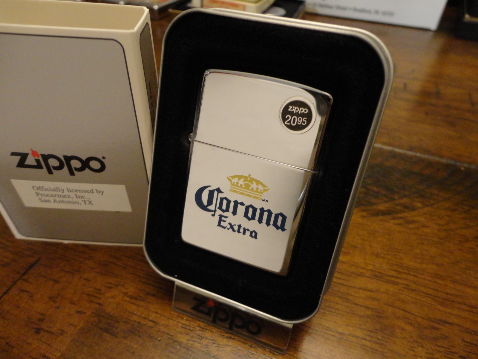 CORONA EXTRA BEER ZIPPO LIGHTER MINT IN BOX 1997 CORONA EXTRA BEER ZIPPO LIGHTER MINT IN BOX 1997
