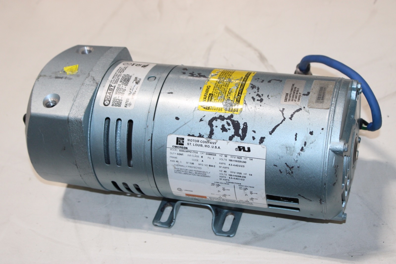 Gast 0523-101Q-G588EDX Pump VACUUM PUMP