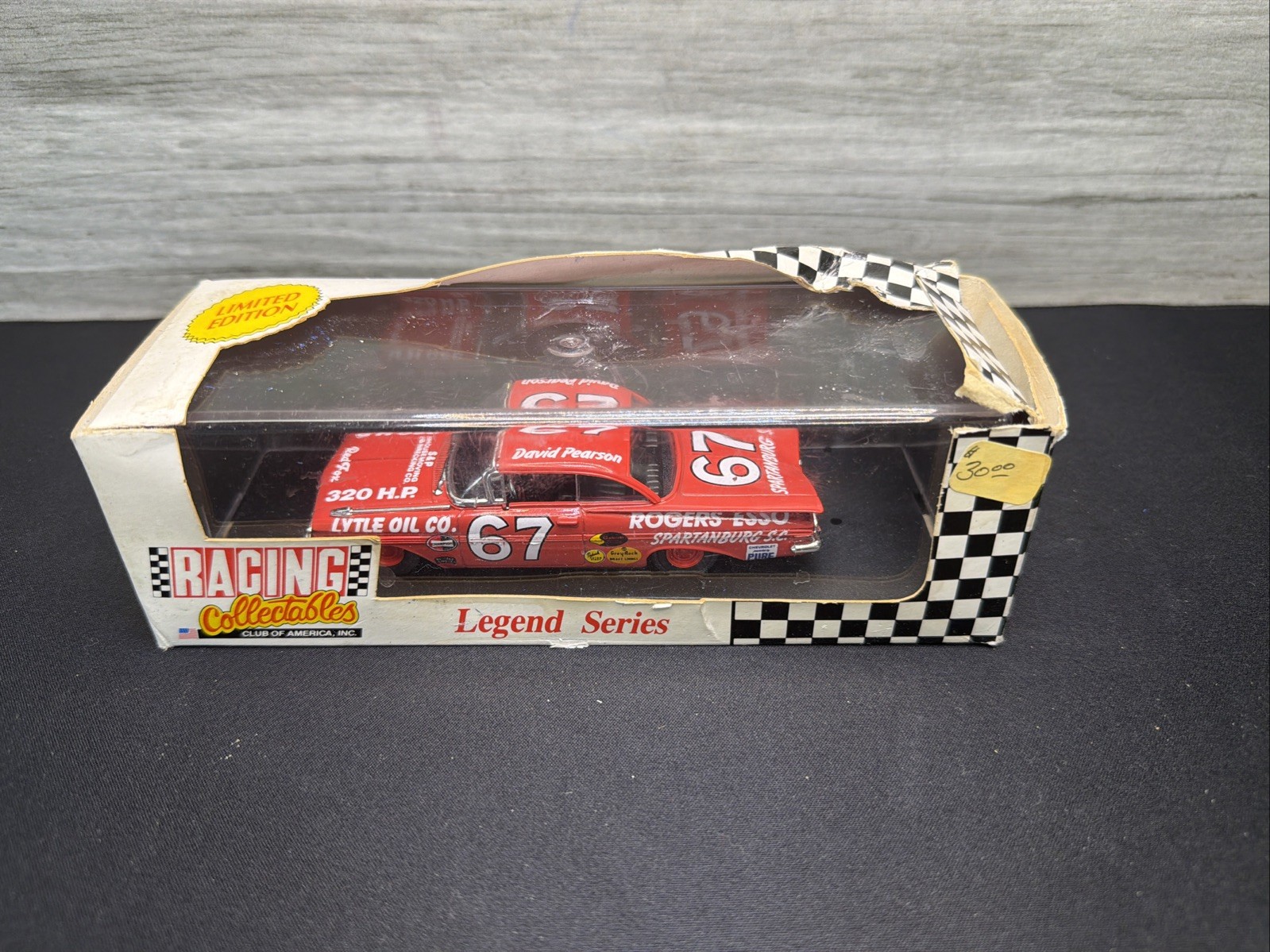 David Pearson #67 Rogers Esso 1959 Nascar Diecast 1 43 by Quartzo. Box Damage David Pearson #67 Rogers Esso 1959 Nascar Diecast 1 43 by Quartzo. Box Damage