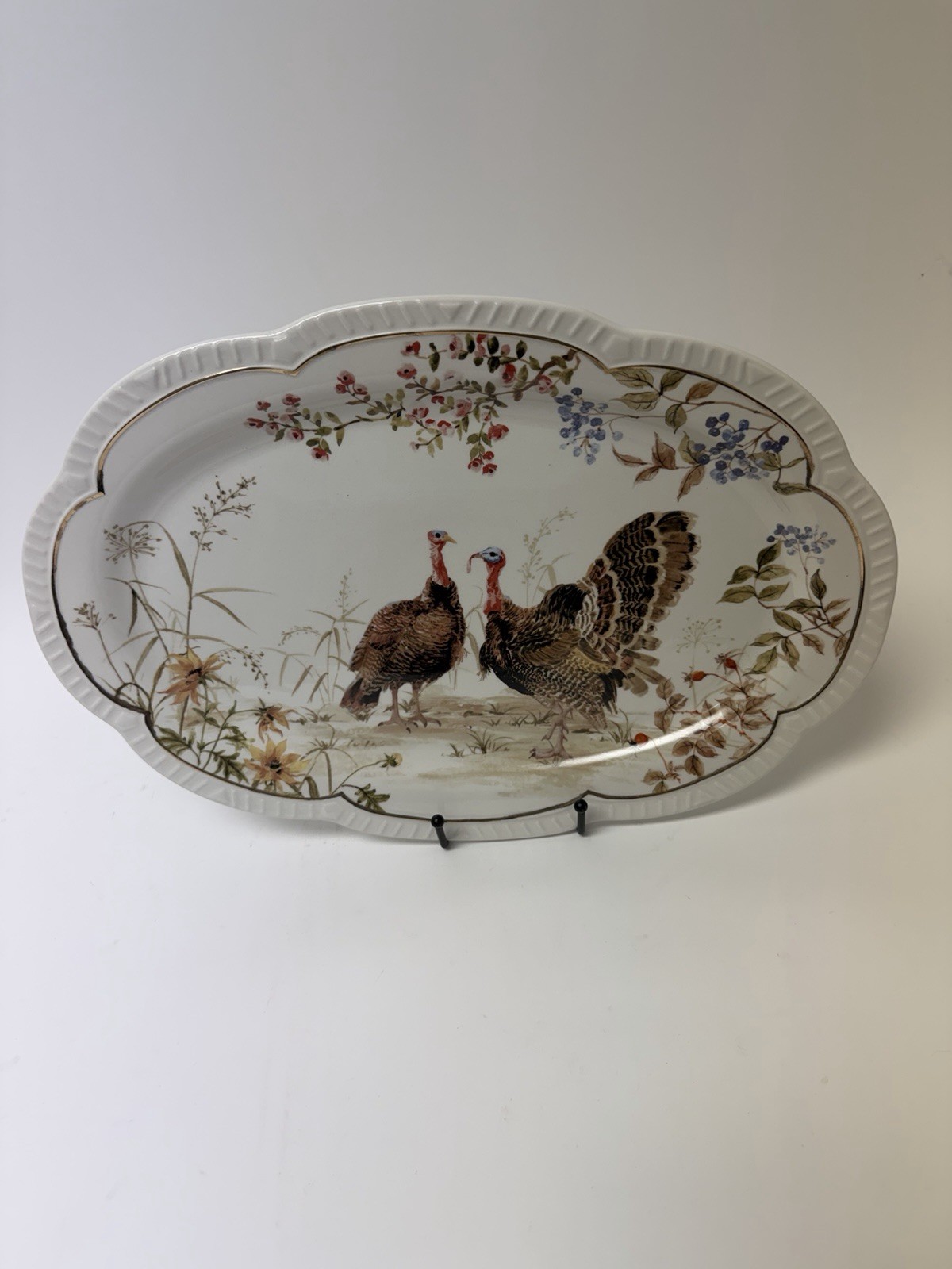 Potters Studio Scalloped Edges,  Gold Trim Turkey Platter Thanksgiving 16\