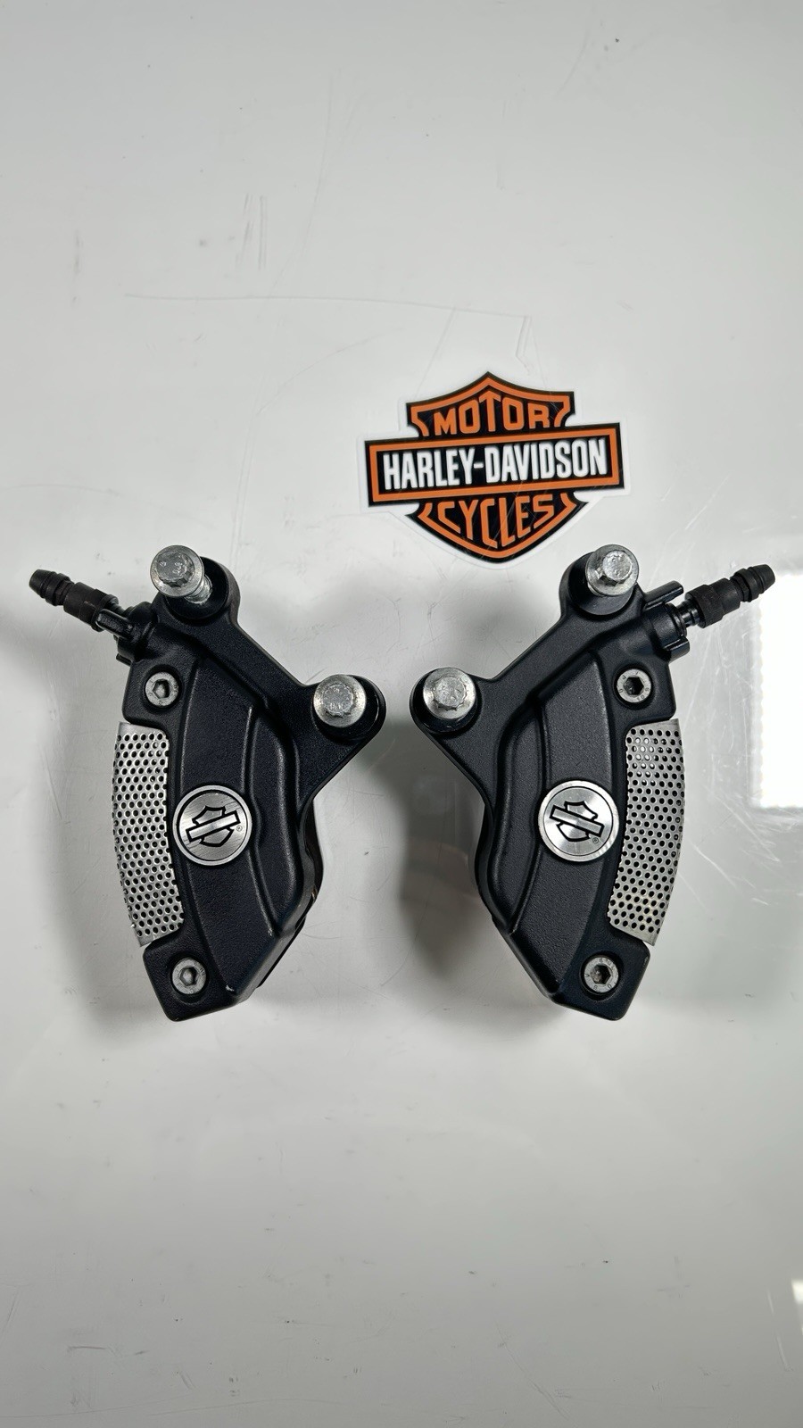 OEM 08-25 Harley Front Brake Calipers Pads Touring & V Rod Models OEM 08-25 Harley Front Brake Calipers Pads Touring & V Rod Models