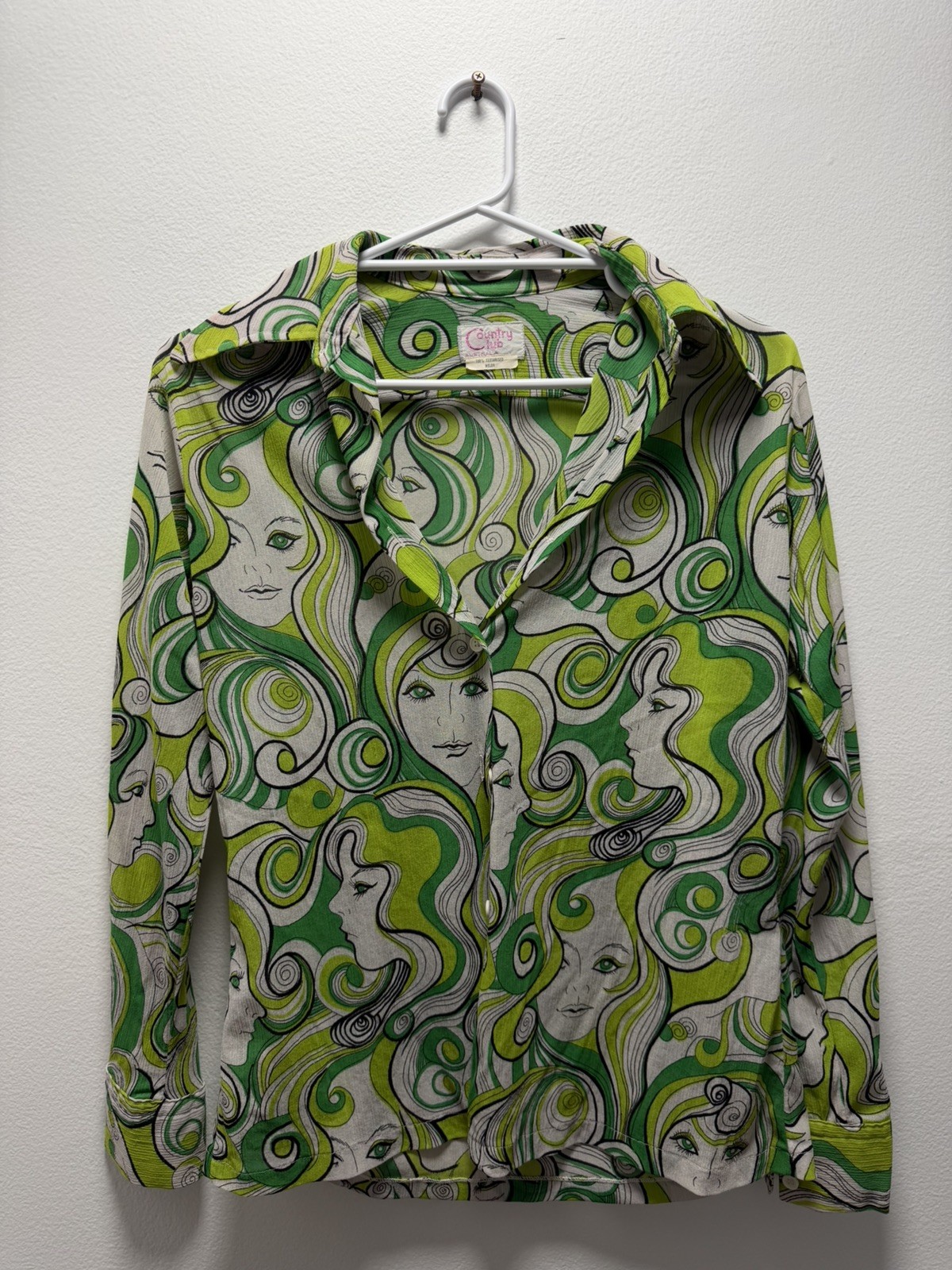 Vintage 1970s Country Club Australia Psychedelic Shirt Green Face Print Nylon Vintage 1970s Country Club Australia Psychedelic Shirt Green Face Print Nylon