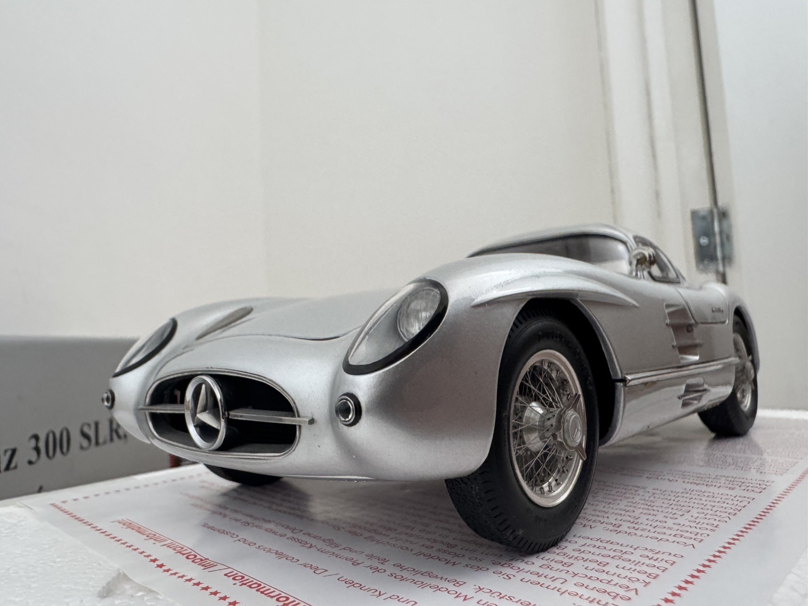 CMC 1:18 -M-076- Mercedes-Benz 300 SLR Uhlenhaut-Coupe 1955 Silver CMC 1:18 -M-076- Mercedes-Benz 300 SLR Uhlenhaut-Coupe 1955 Silver