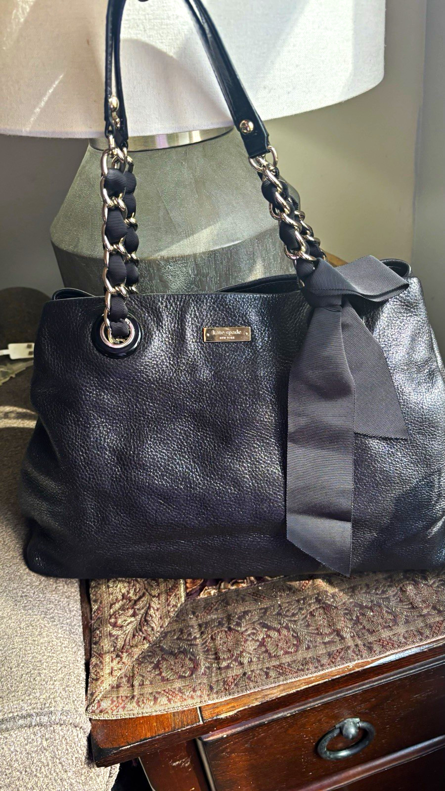 Authentic KATE SPADE Shimmery leather Bow Chain 3 compartments shoulder bag