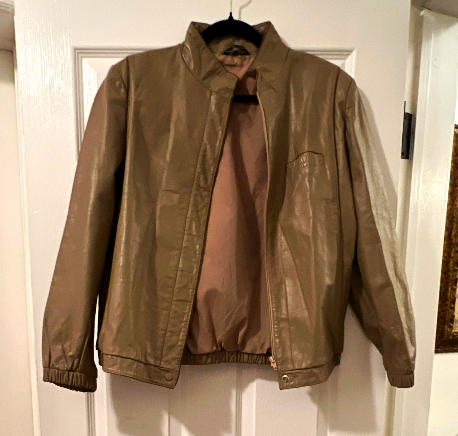 Vintage Beige Leather Bomber Jacket L 21in Chest Made in Korea Vintage Beige Leather Bomber Jacket L 21in Chest Made in Korea